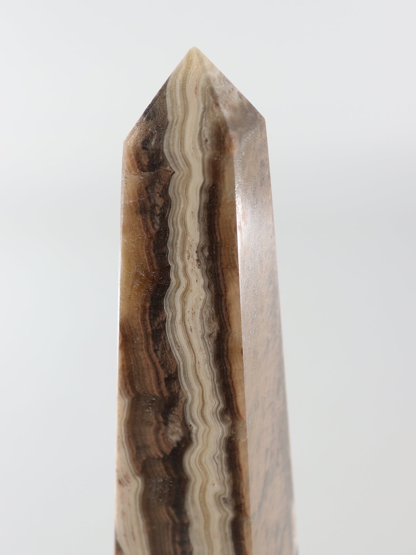 Onyx Obelisk - Expert Supplier of Wholesale Crystals & Bulk Gemstones