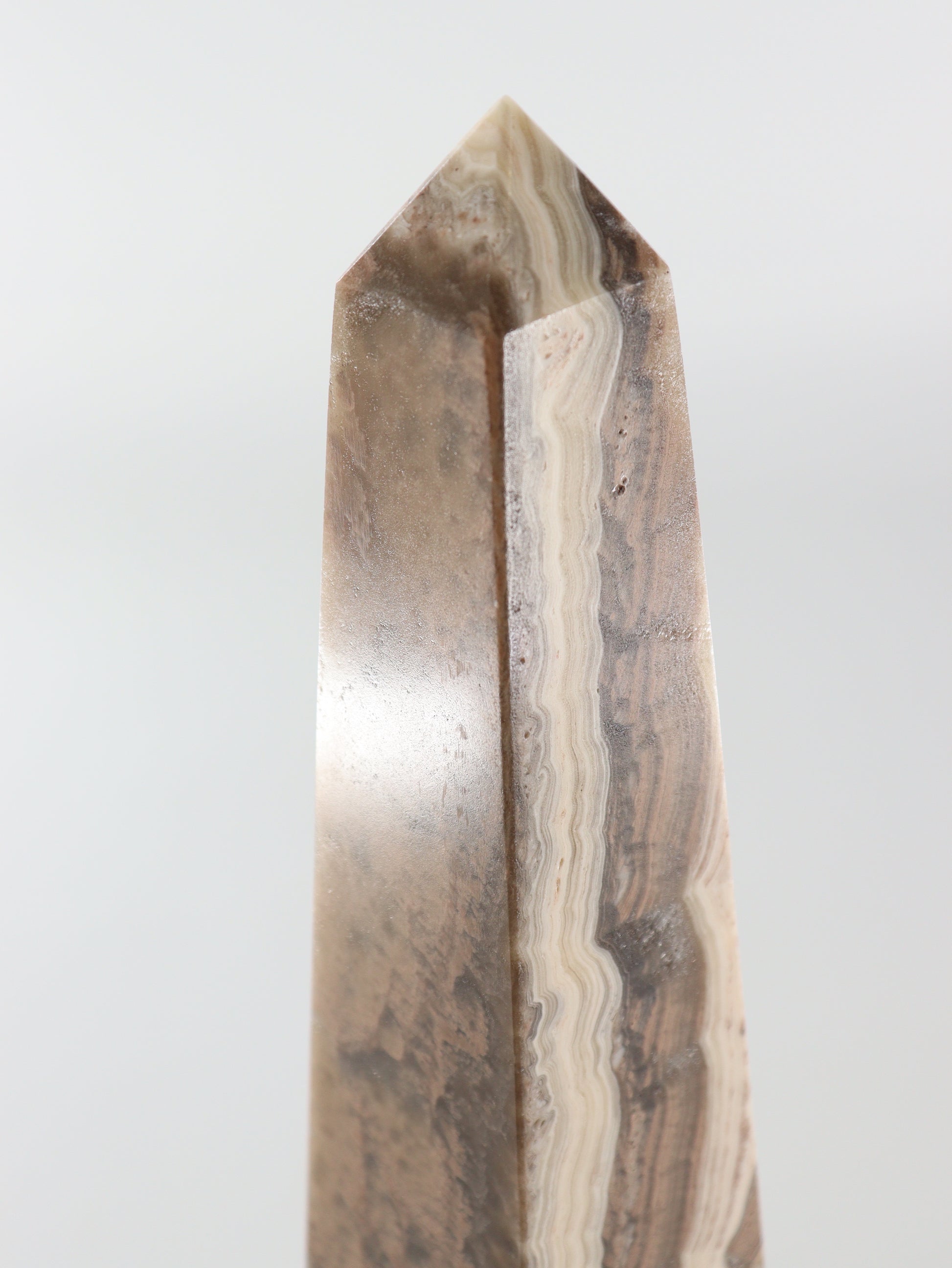 Onyx Obelisk - Expert Supplier of Wholesale Crystals & Bulk Gemstones