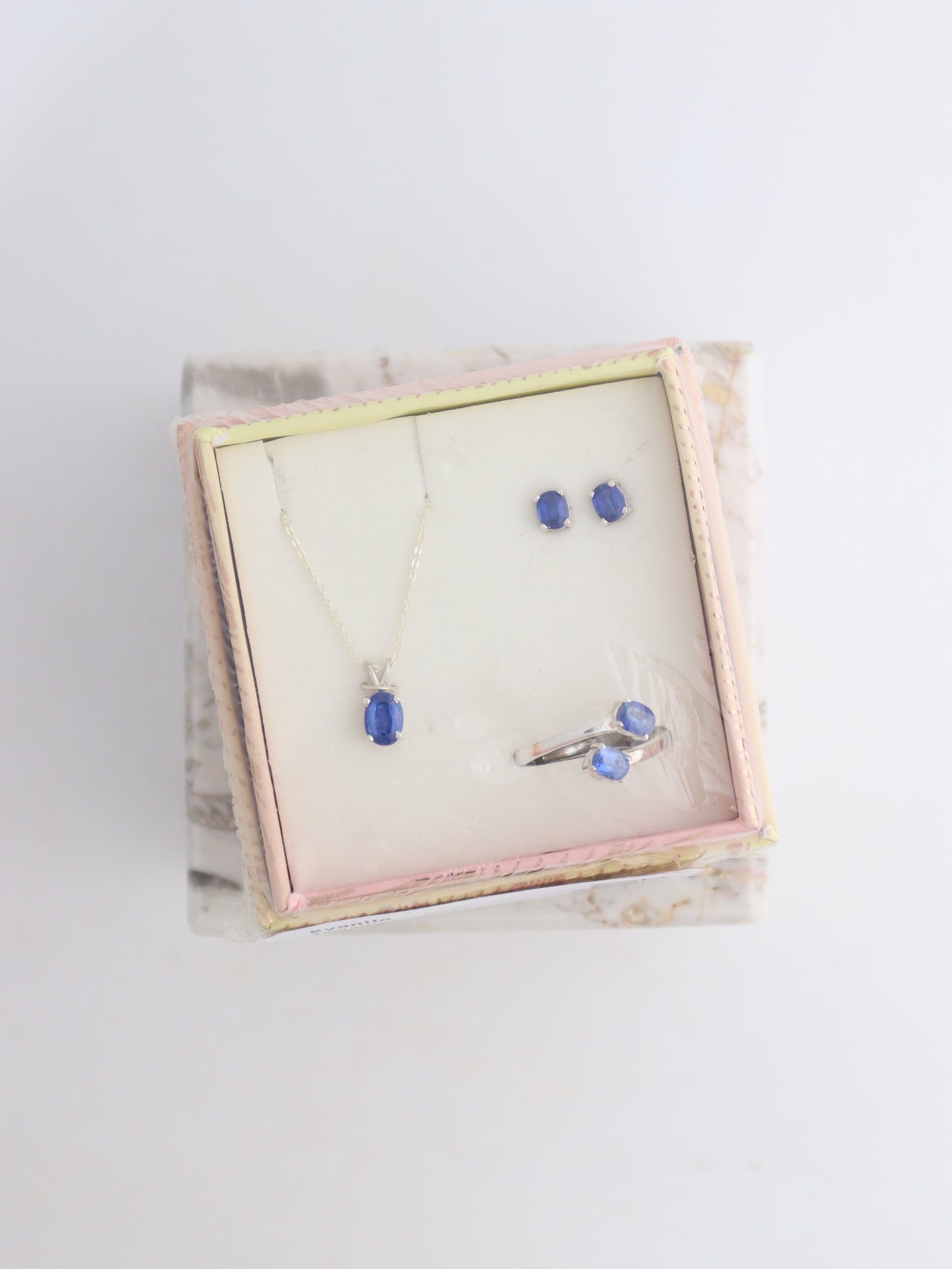 Kyanite Jewelry Set - Expert Wholesale and Supplier of Wholesale Crystals & Bulk Gemstones, ["earrings","Jewelry","Kyanite","Pendant","Ring","rings"]