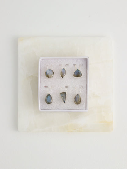 Sterling Silver Labradorite Pendants - Expert Supplier of Wholesale Crystals & Bulk Gemstones