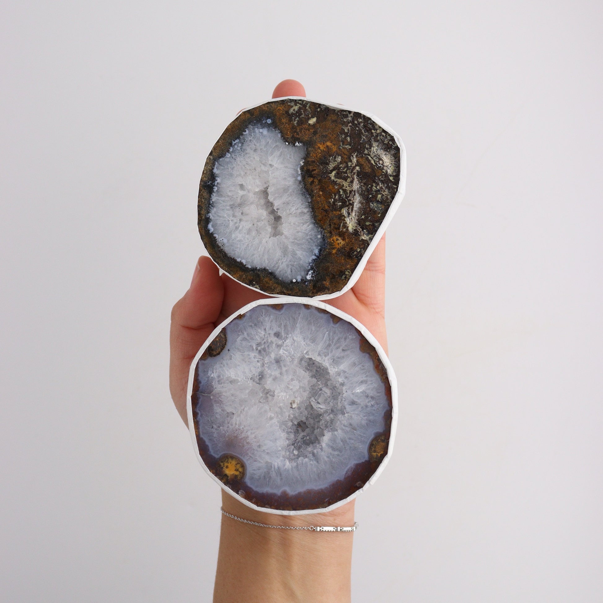 Las Choyas Geode Flat A - Expert Supplier of Wholesale Crystals & Bulk Gemstones