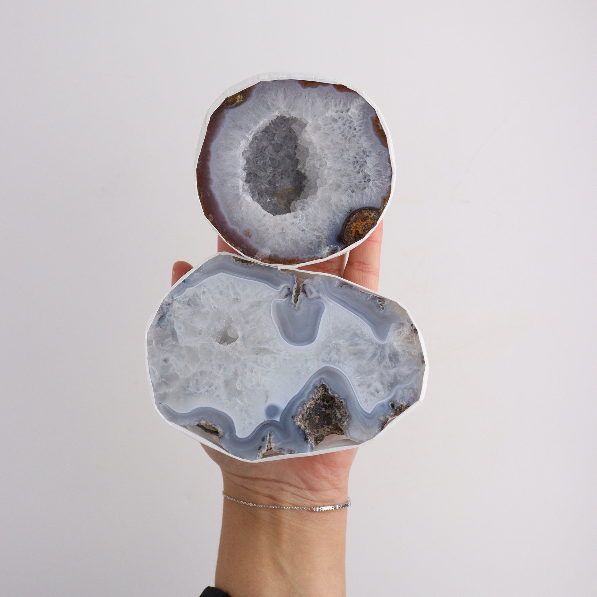 Las Choyas Geode Flat A - Expert Supplier of Wholesale Crystals & Bulk Gemstones