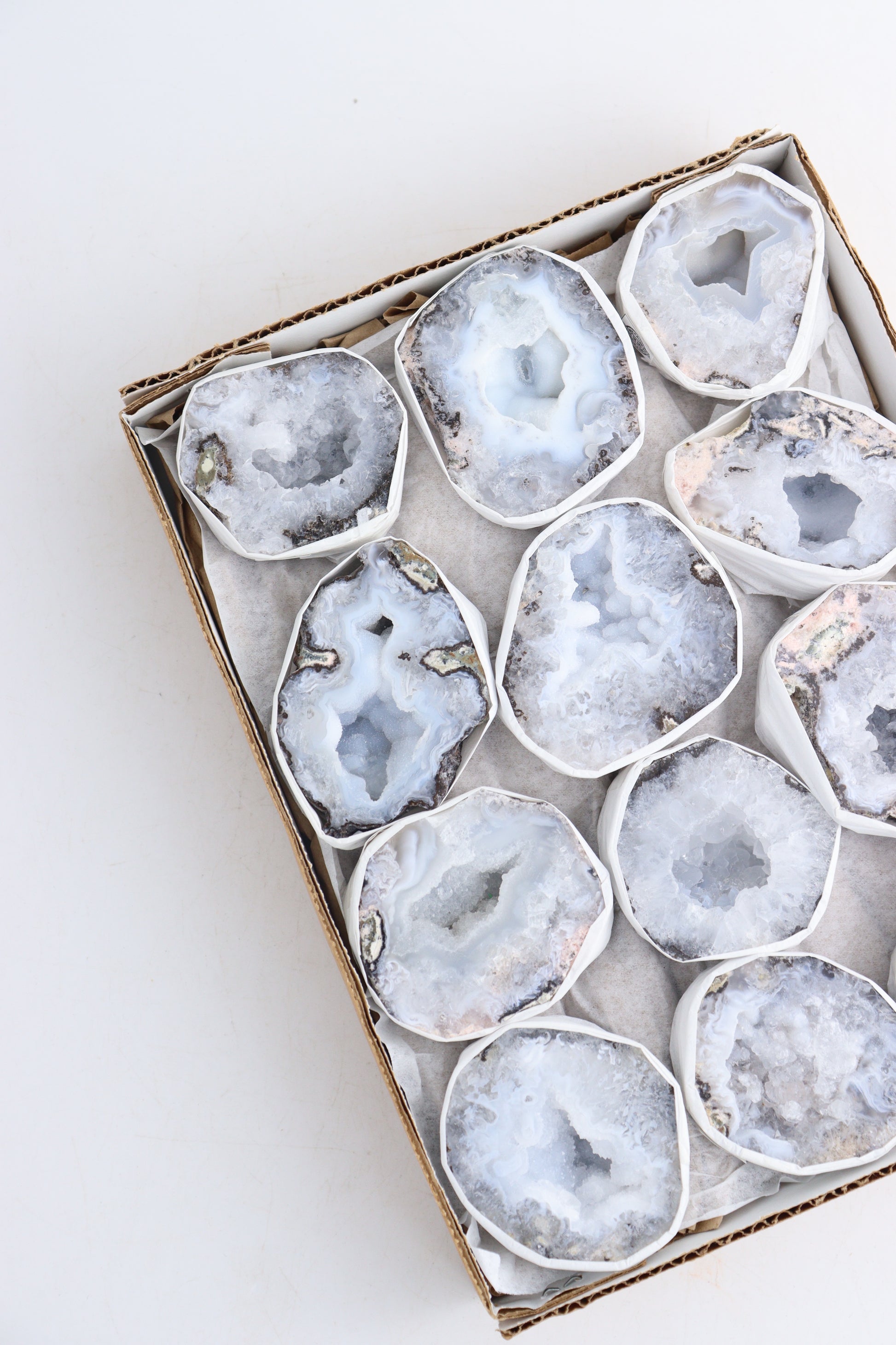 Las Trancas Geodes - Expert Wholesale and Supplier of Wholesale Crystals & Bulk Gemstones, ["Flats","Geodes","las trancas","Mexico"]