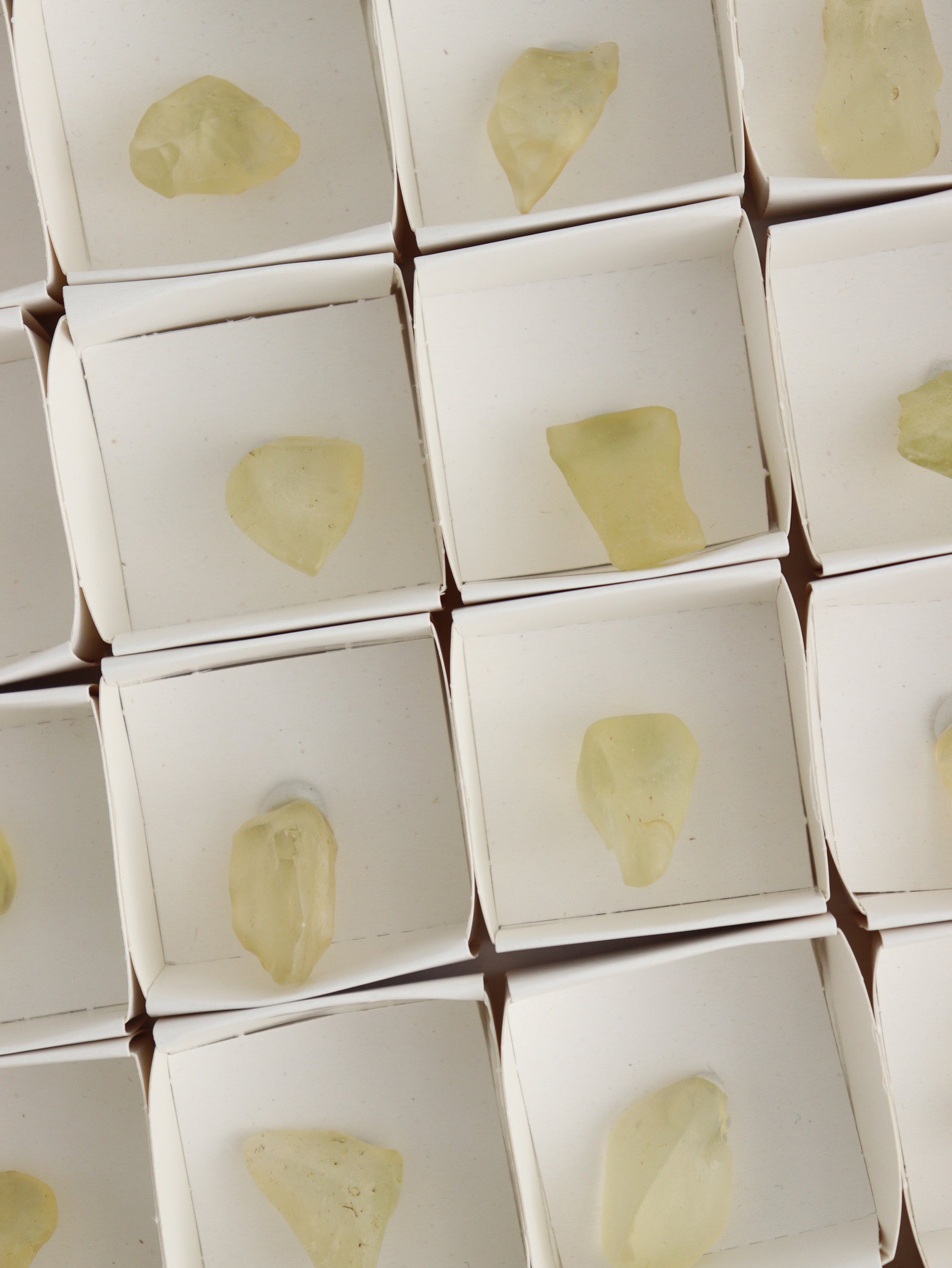 Libyan Desert Glass Flat - Expert Wholesale and Supplier of Wholesale Crystals & Bulk Gemstones, []