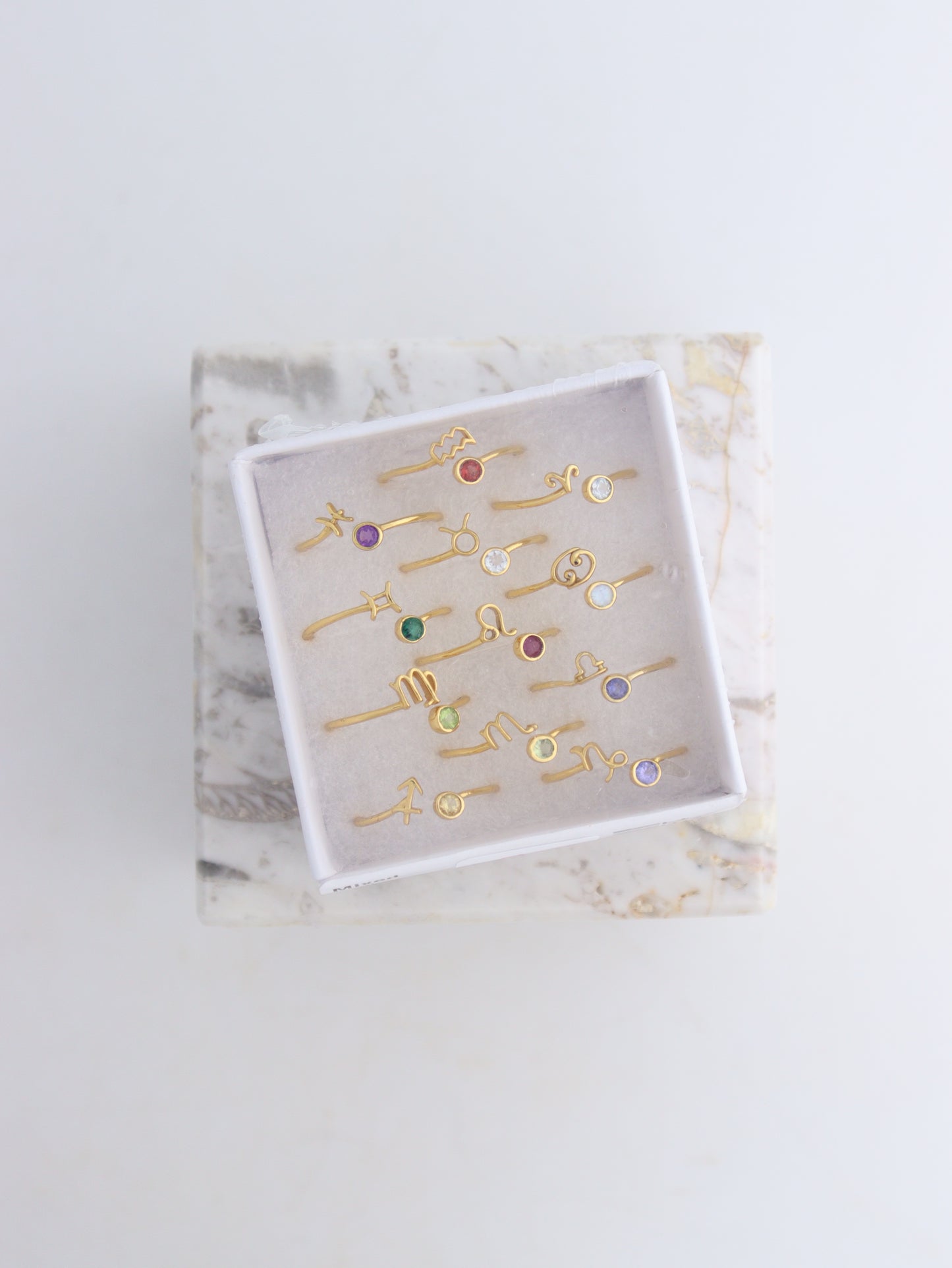 Mixed Stones Zodiac Sign Rings Box of 12 - Expert Wholesale and Supplier of Wholesale Crystals & Bulk Gemstones, ["Jewelry","Mixed","Ring","rings","zodiac signs"]
