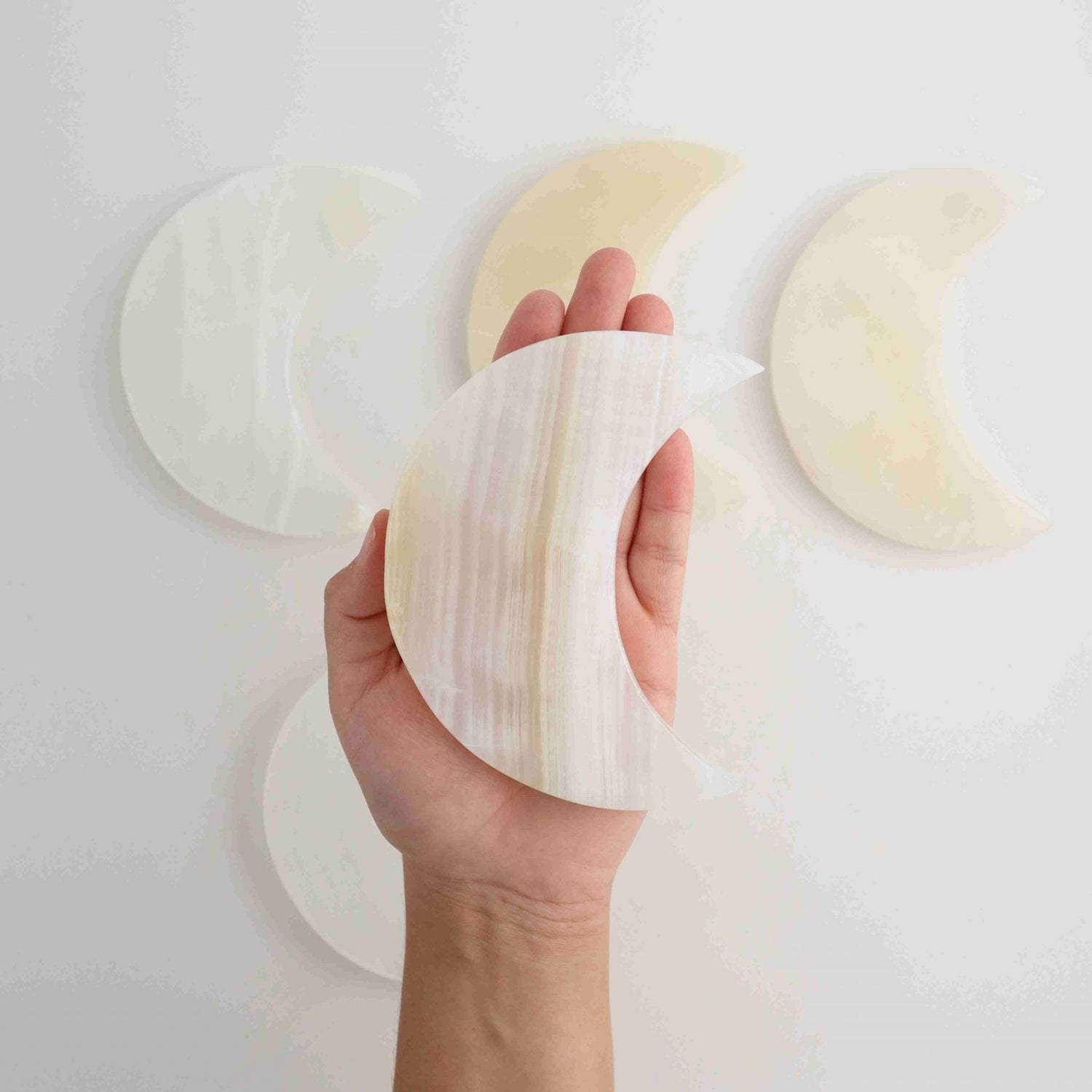 ONE Onyx Flat Moon - Expert Wholesale and Supplier of Wholesale Crystals & Bulk Gemstones, ["Calcite","Catalog Onyx","close_30","Mexico","onyx","Shapes"]