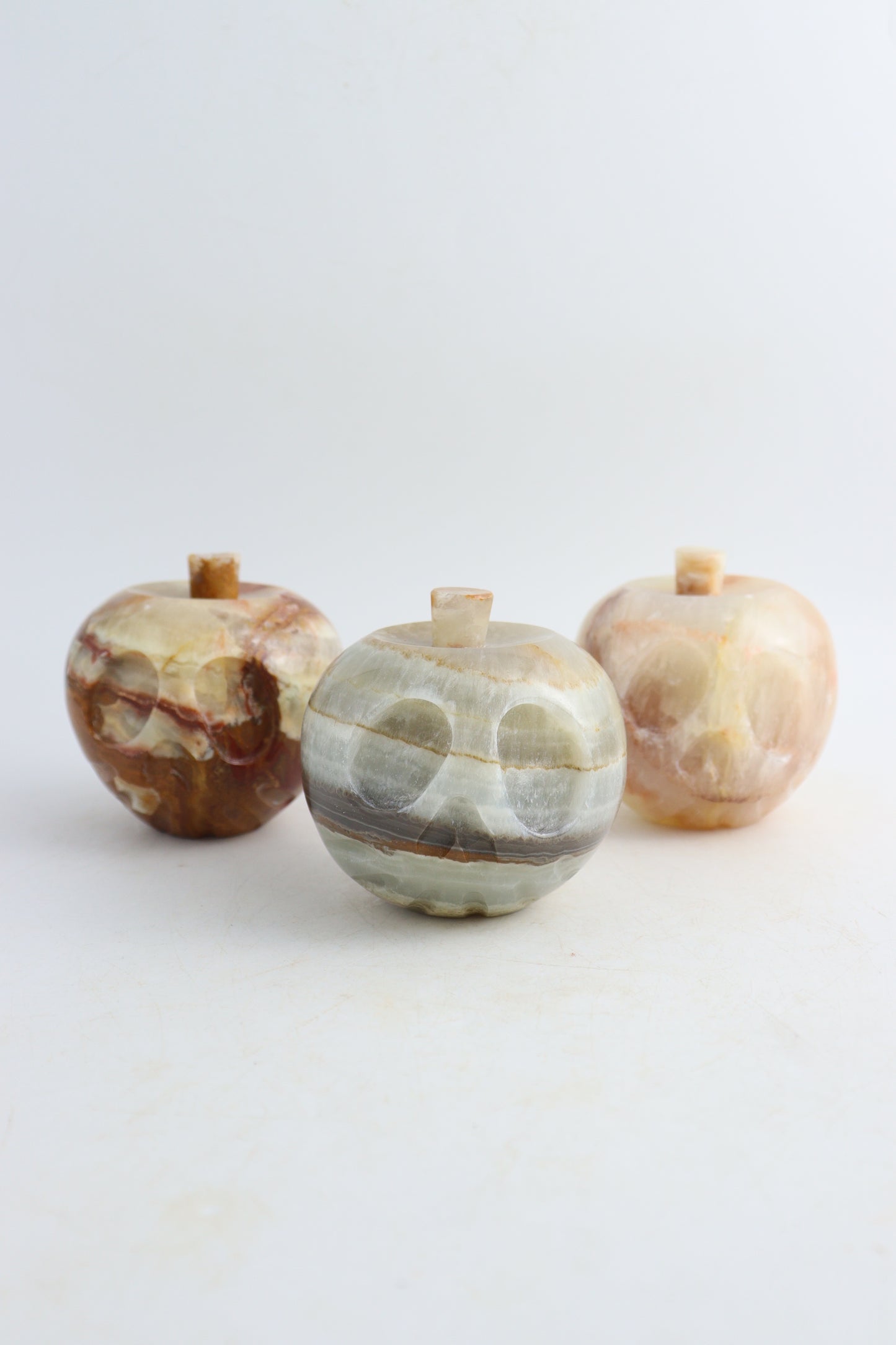 Onyx Apples - Expert Wholesale and Supplier of Wholesale Crystals & Bulk Gemstones, ["Mexico","Mixed Carvings","onyx"]