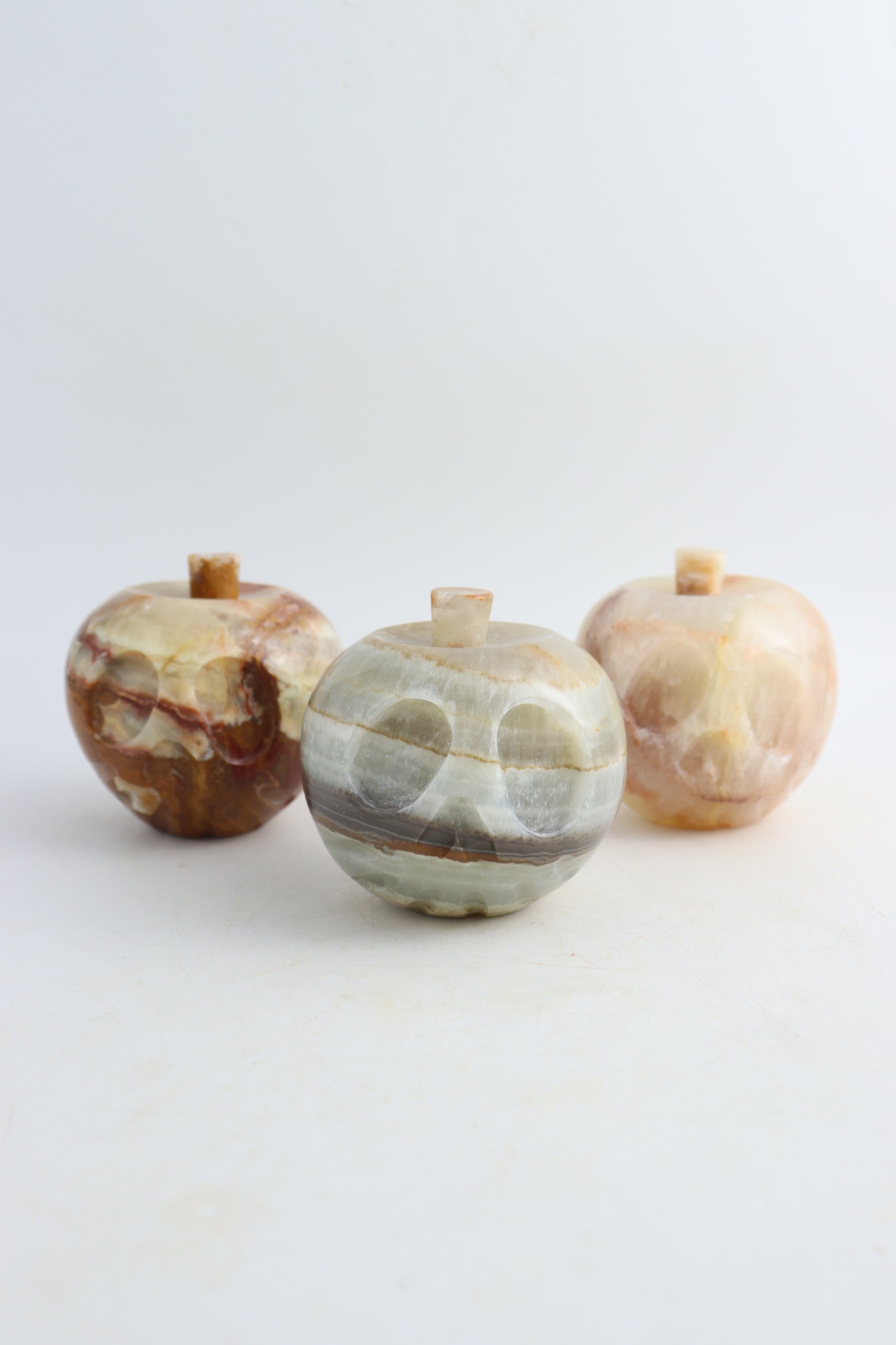Onyx Apples - Expert Wholesale and Supplier of Wholesale Crystals & Bulk Gemstones, ["Mexico","Mixed Carvings","onyx"]