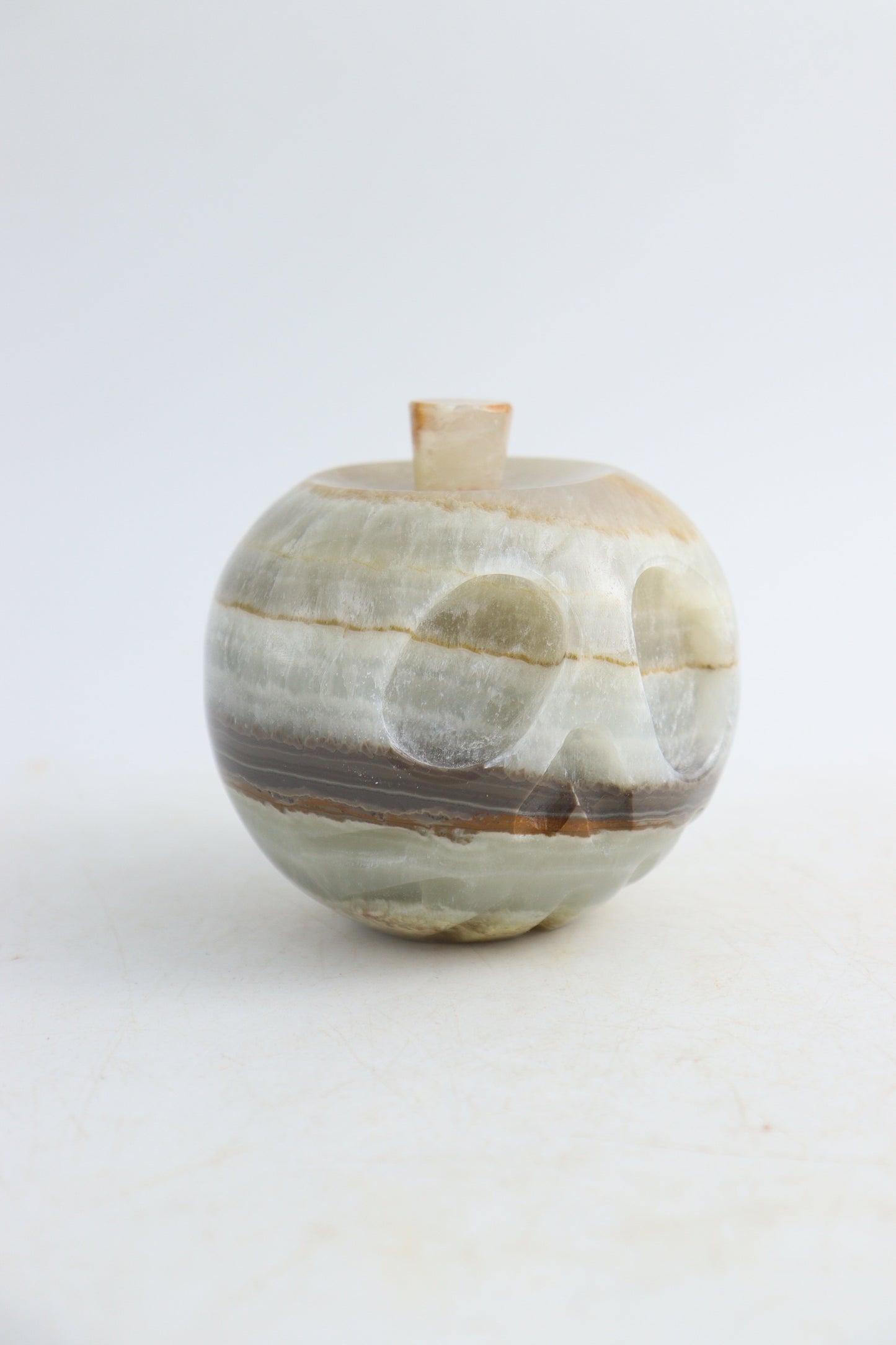 Onyx Apples - Expert Wholesale and Supplier of Wholesale Crystals & Bulk Gemstones, ["Mexico","Mixed Carvings","onyx"]