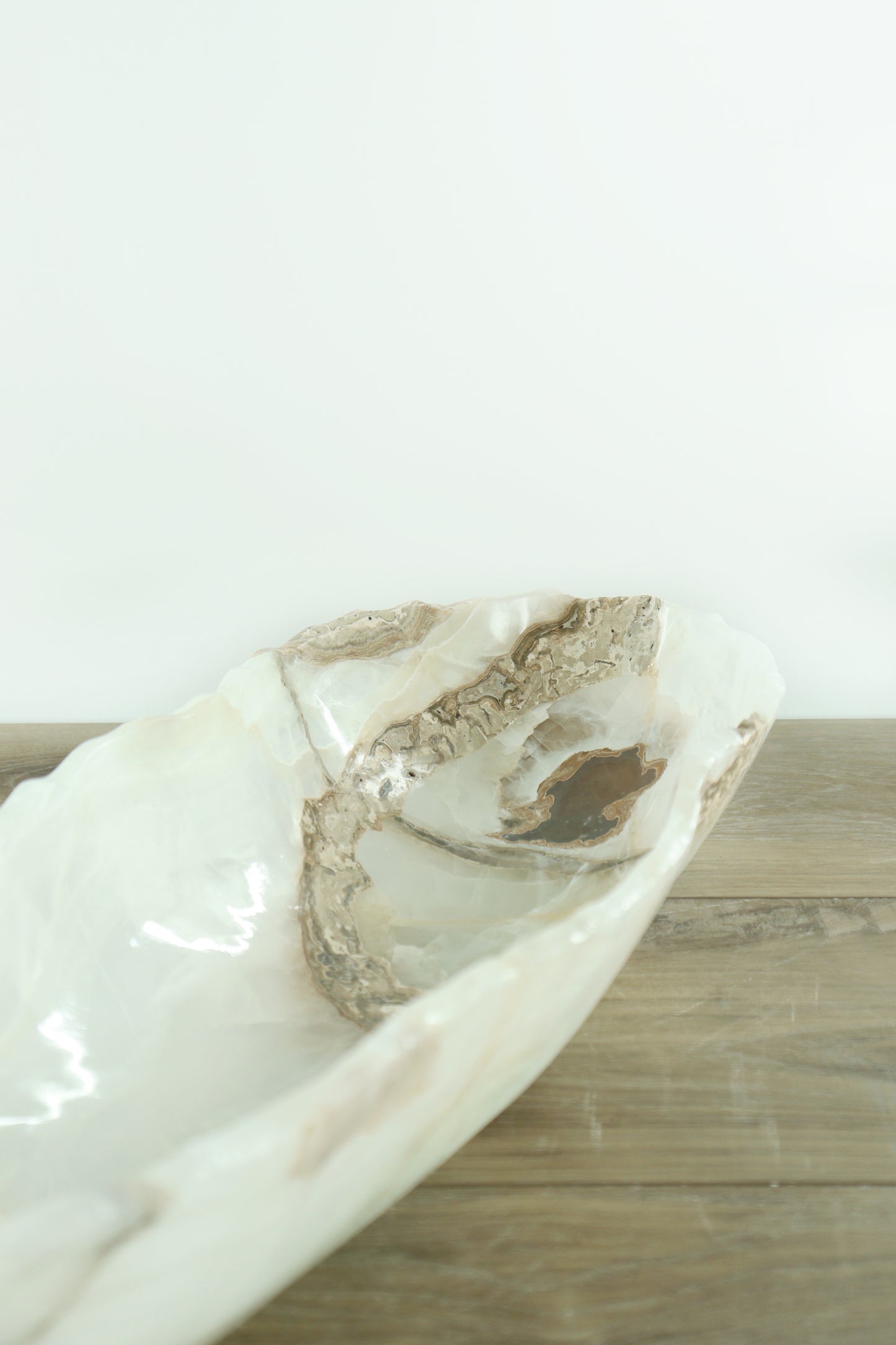 Onyx Bowl Canoe - Expert Supplier of Wholesale Crystals & Bulk Gemstones