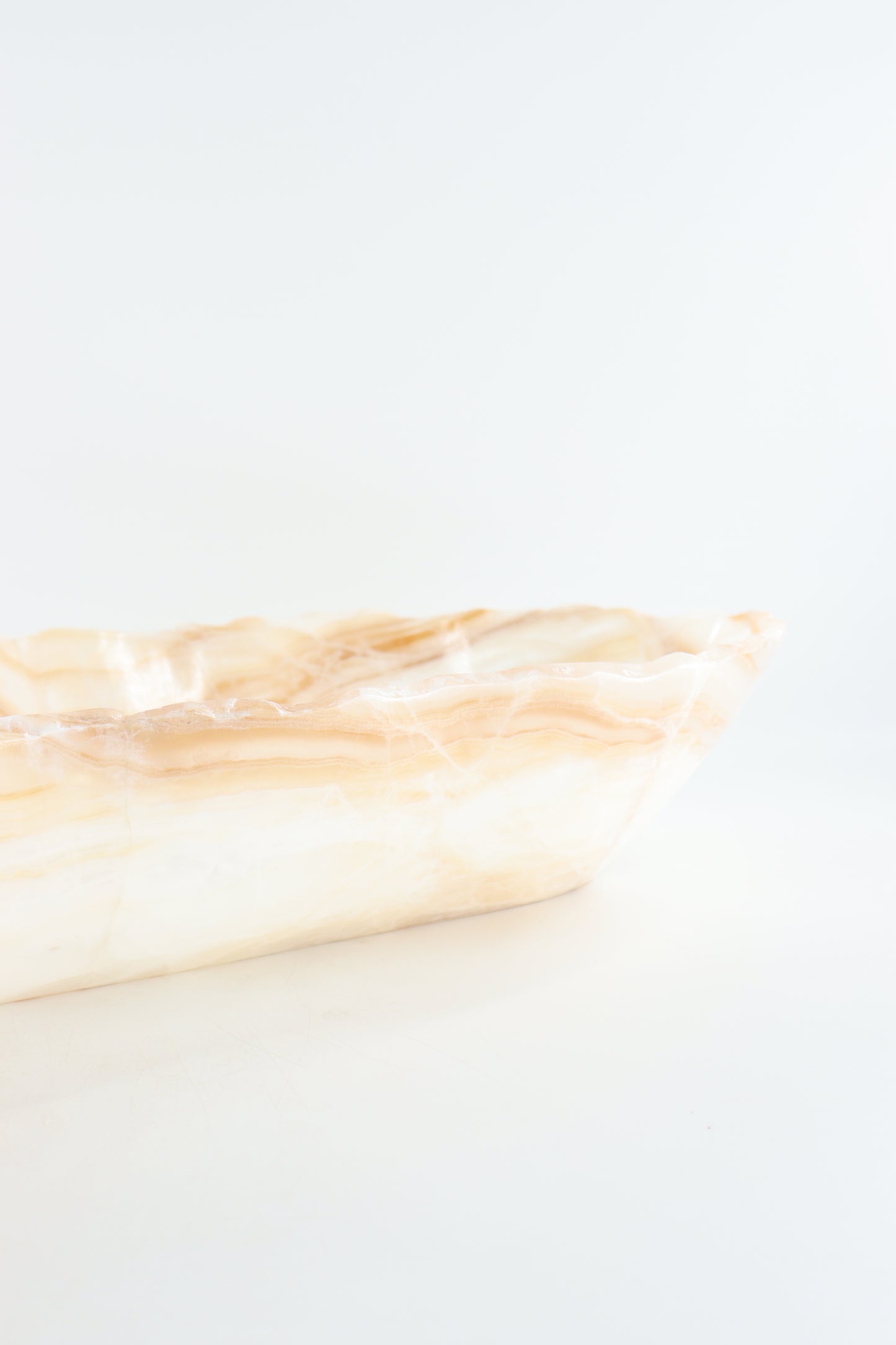Onyx Bowl Canoe - Expert Supplier of Wholesale Crystals & Bulk Gemstones