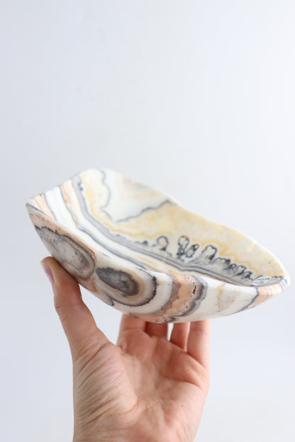 Onyx Bowls - Expert Supplier of Wholesale Crystals & Bulk Gemstones