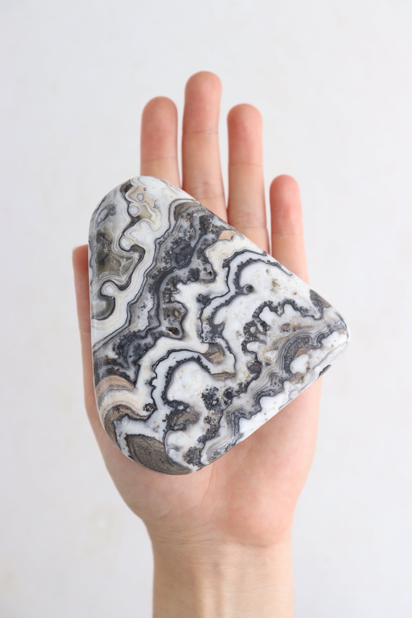 Onyx Freeform Triangles - Expert Supplier of Wholesale Crystals & Bulk Gemstones