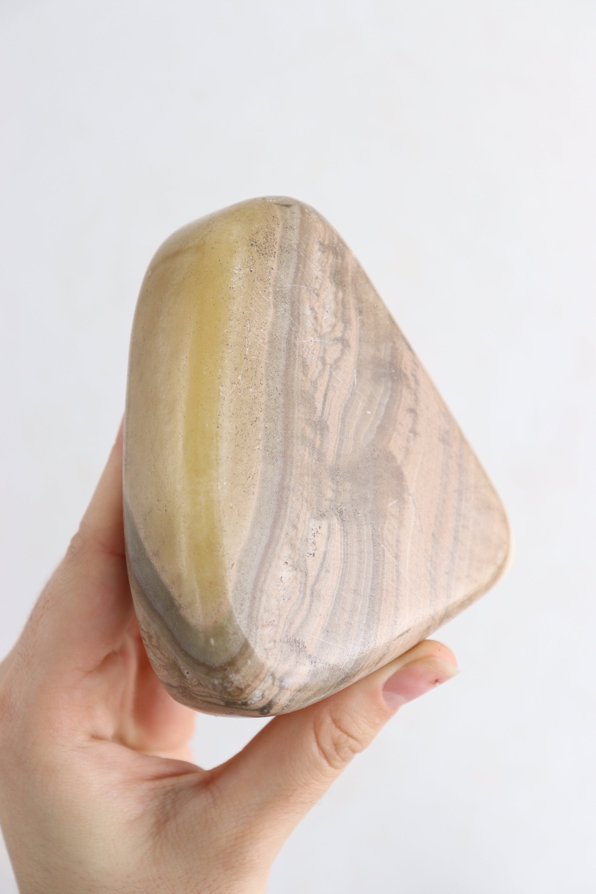 Onyx Freeform Triangles - Expert Supplier of Wholesale Crystals & Bulk Gemstones