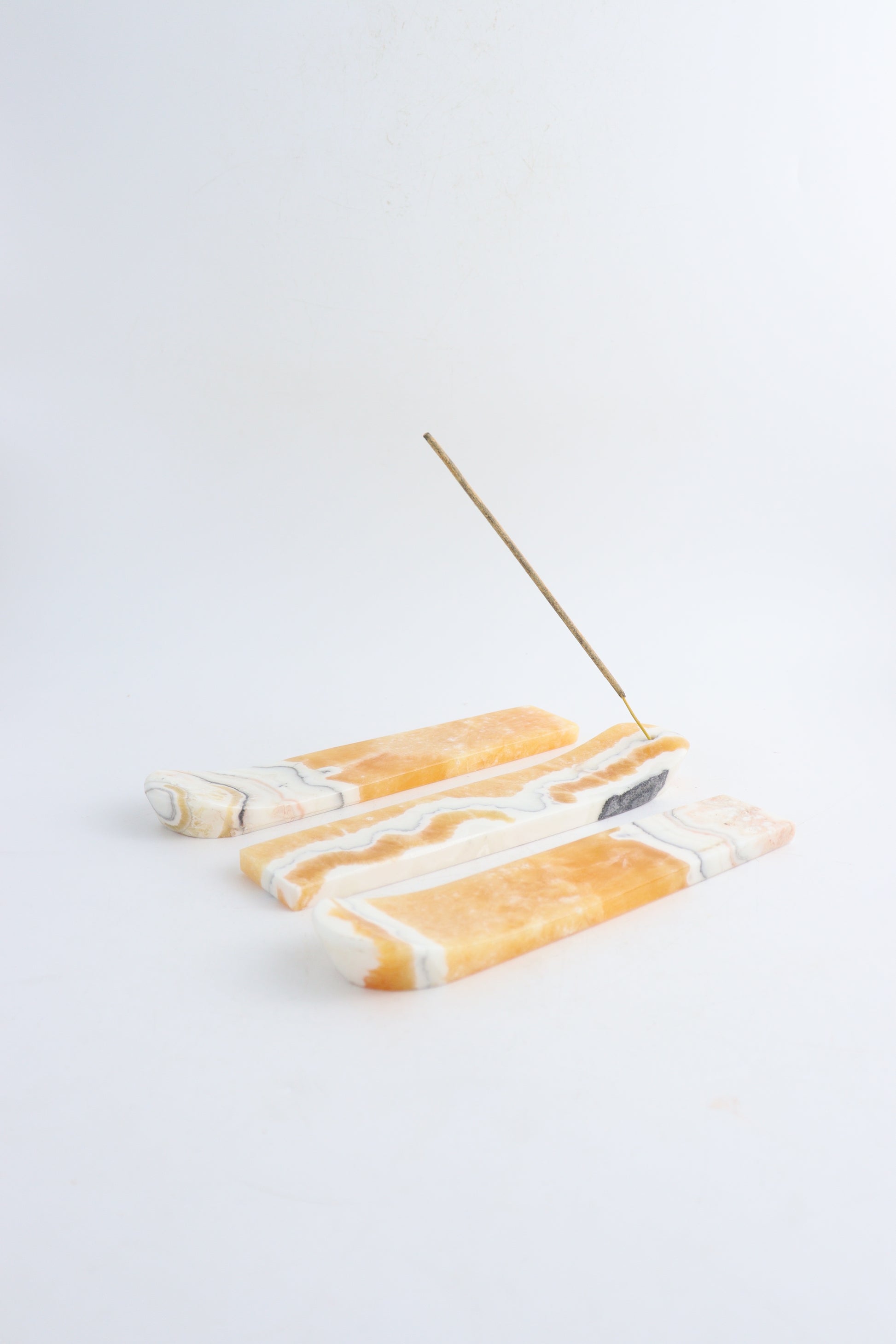 Onyx Incense Holders (8 Pieces) - Expert Wholesale and Supplier of Wholesale Crystals & Bulk Gemstones, ["Incense","Mexico","onyx"]