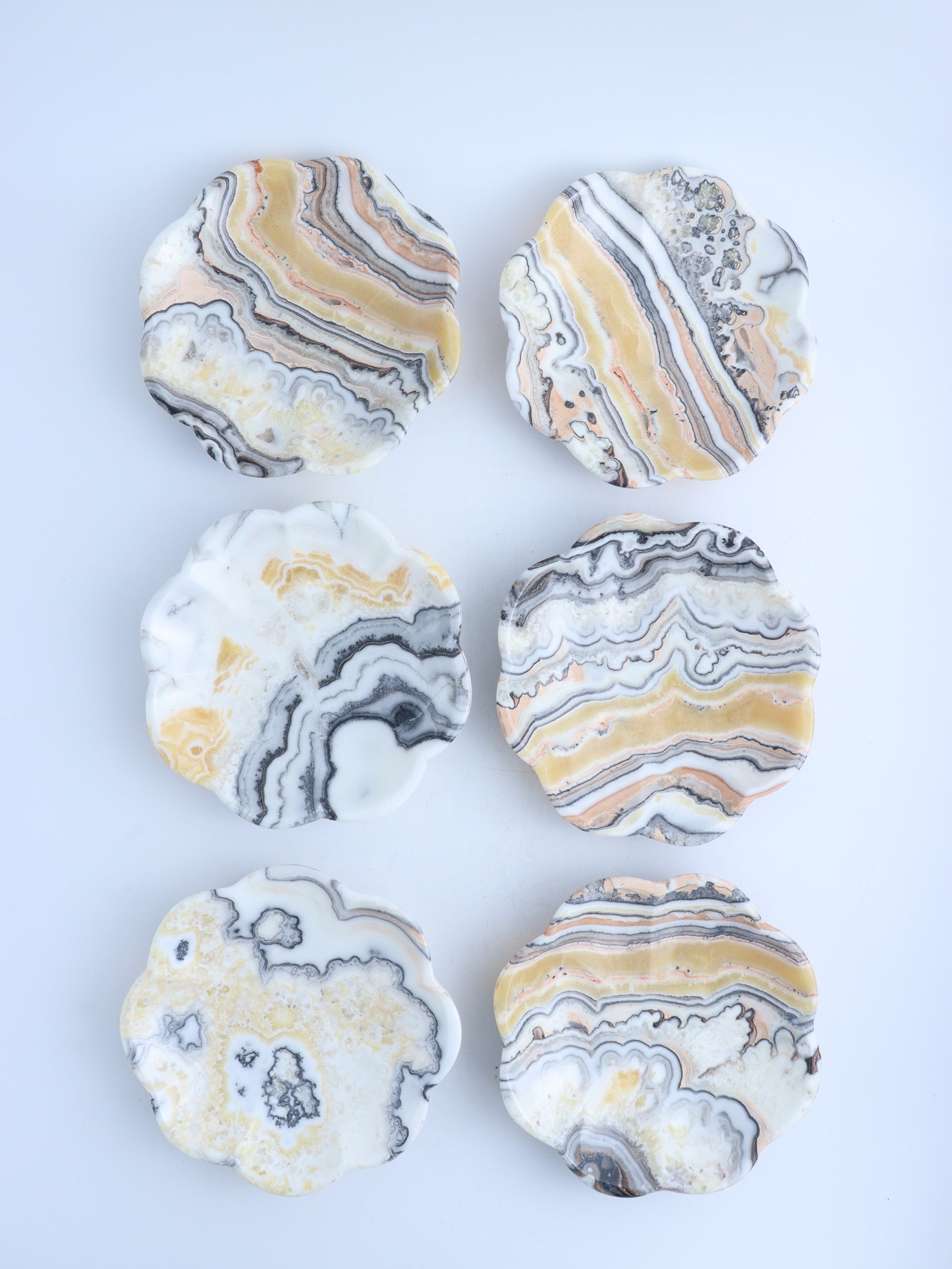 Onyx Margarita Plates (Medium) - Expert Wholesale and Supplier of Wholesale Crystals & Bulk Gemstones, ["Bowls","Mexico","onyx"]