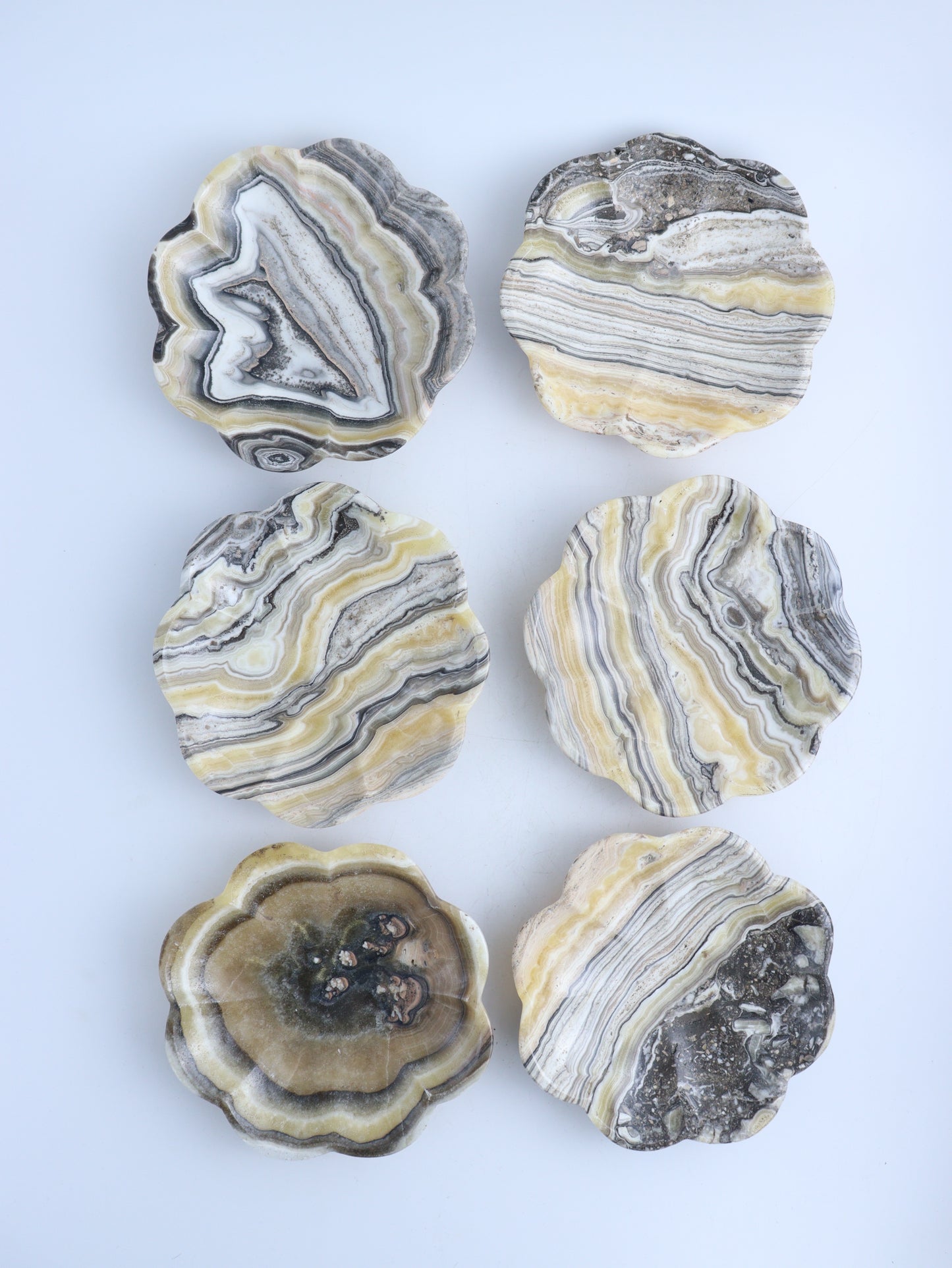 Onyx Margarita Plates (Medium) - Expert Wholesale and Supplier of Wholesale Crystals & Bulk Gemstones, ["Bowls","Mexico","onyx"]