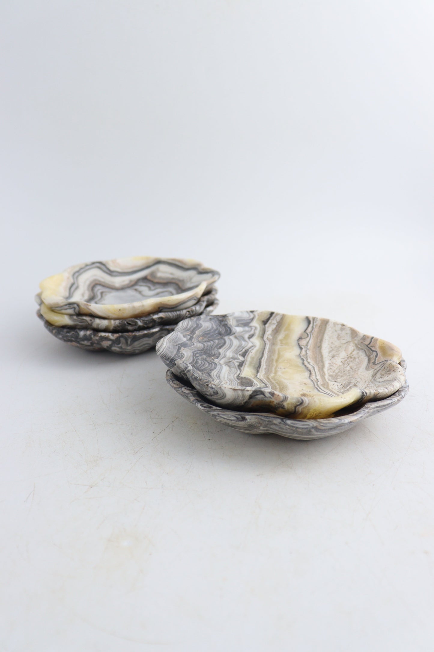 Onyx Margarita Plates - Expert Supplier of Wholesale Crystals & Bulk Gemstones
