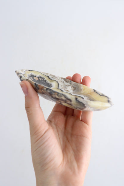 Onyx Oval Flower Dish - Expert Supplier of Wholesale Crystals & Bulk Gemstones