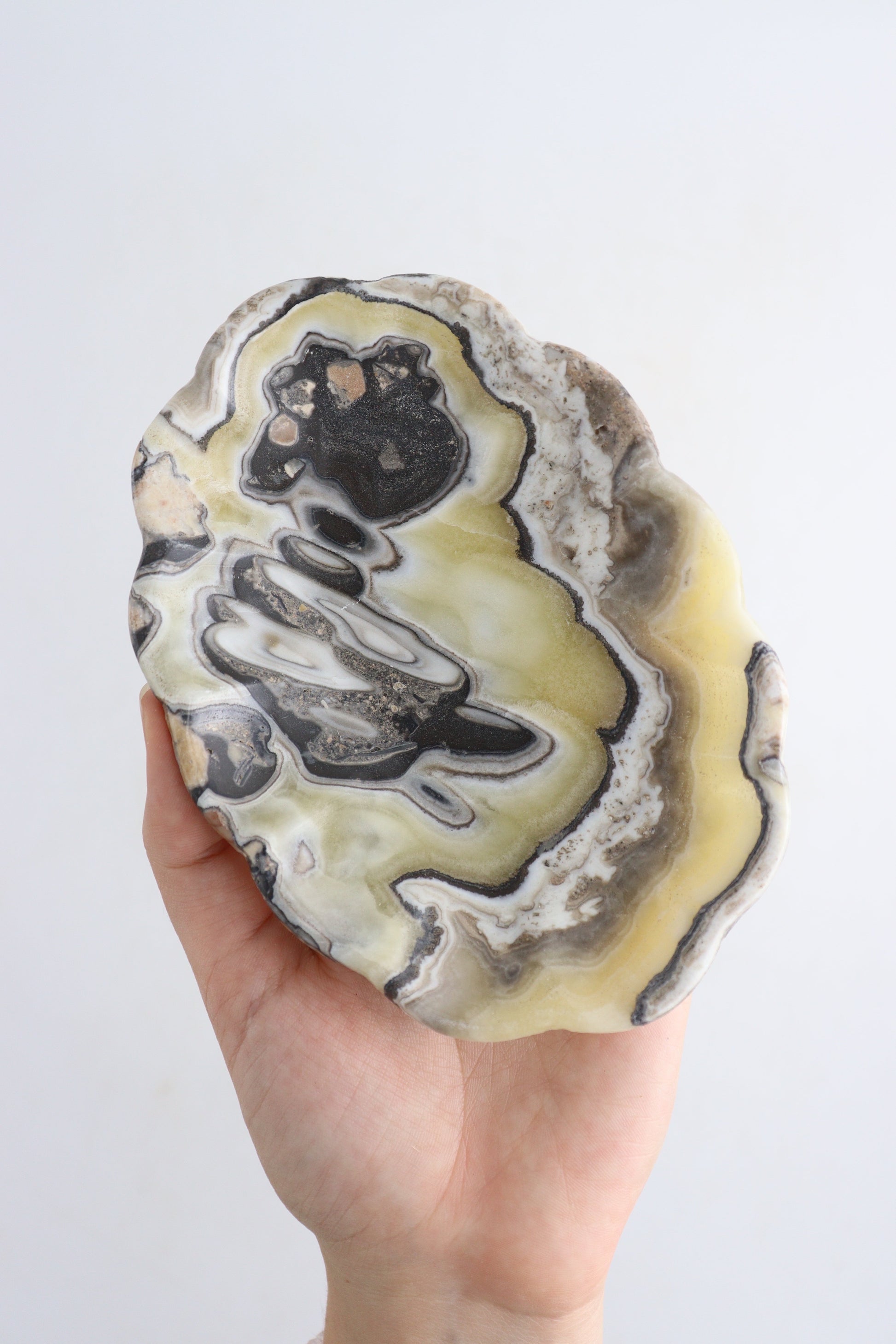 Onyx Oval Flower Dish - Expert Supplier of Wholesale Crystals & Bulk Gemstones