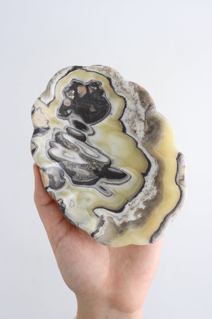Onyx Oval Flower Dish - Expert Supplier of Wholesale Crystals & Bulk Gemstones