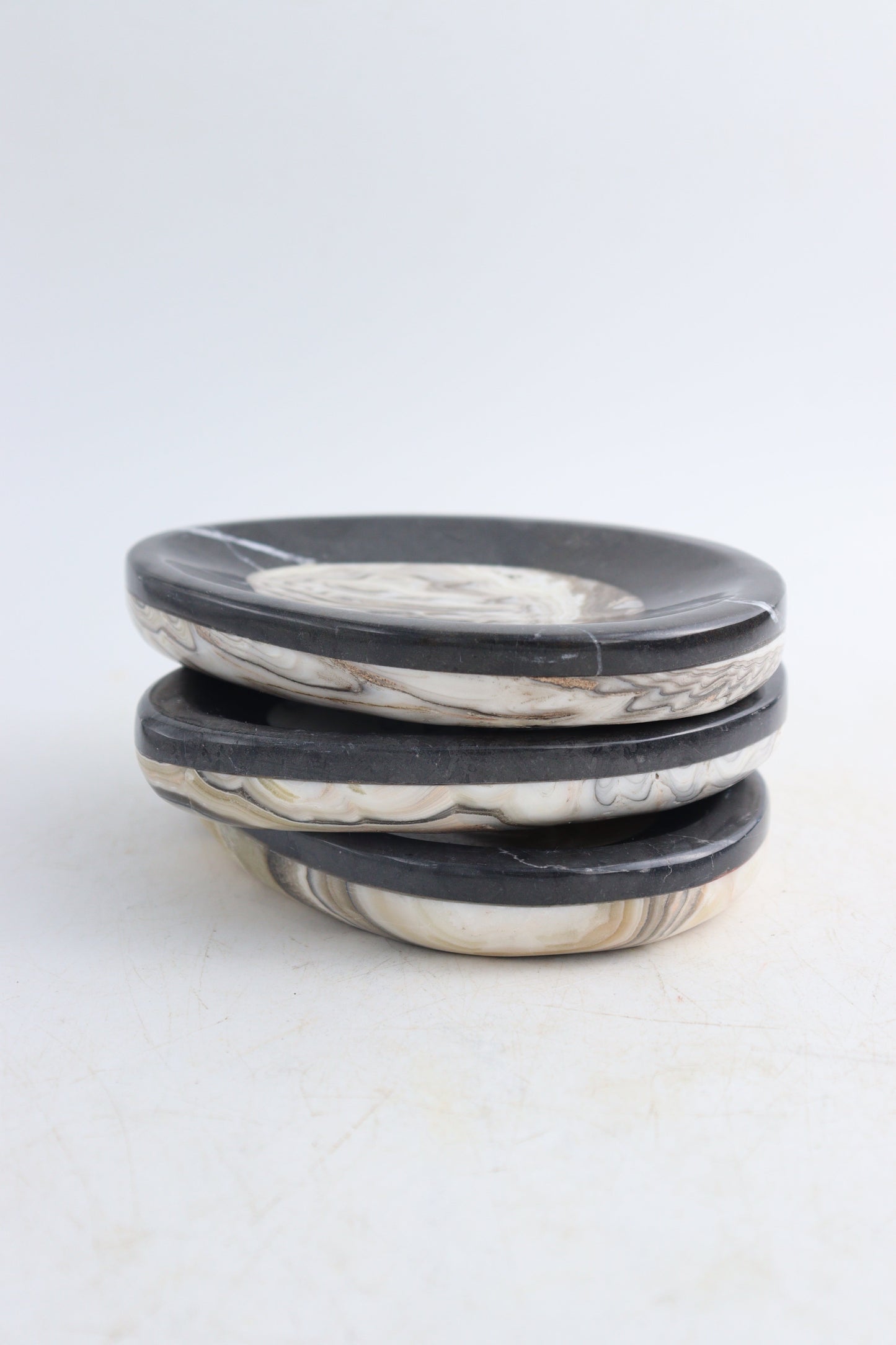 Onyx Small Bowls - Expert Supplier of Wholesale Crystals & Bulk Gemstones