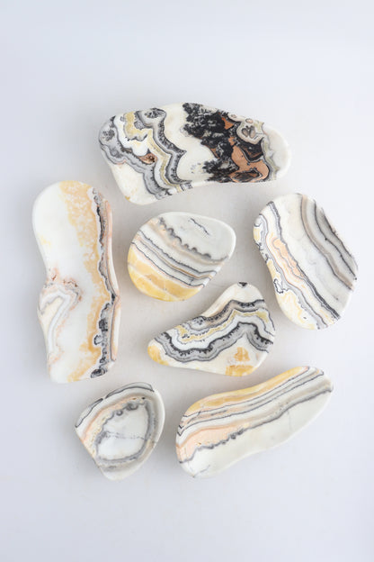 Onyx Small Irregular Bowls - Expert Supplier of Wholesale Crystals & Bulk Gemstones
