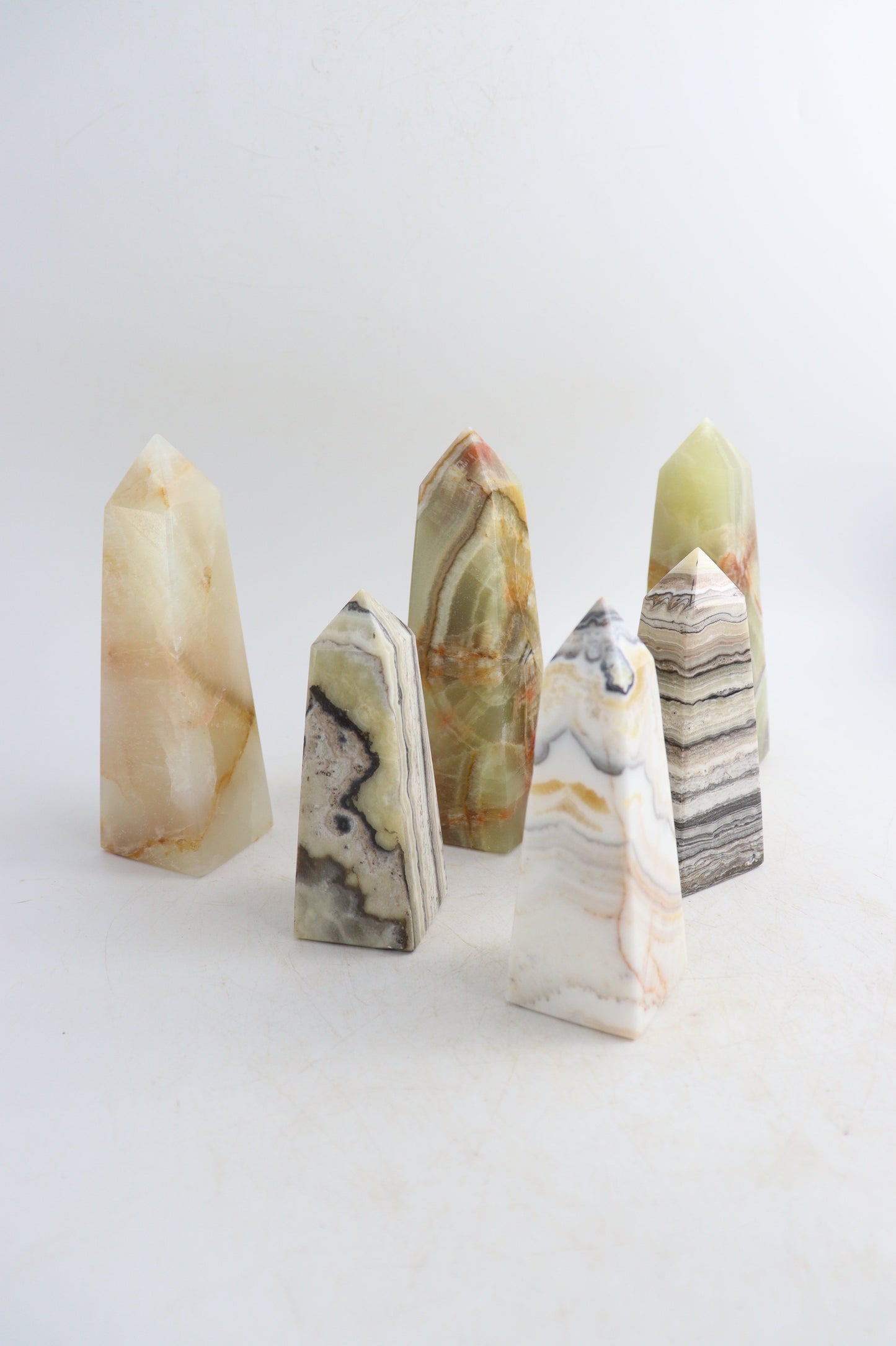 Onyx Towers - Expert Supplier of Wholesale Crystals & Bulk Gemstones