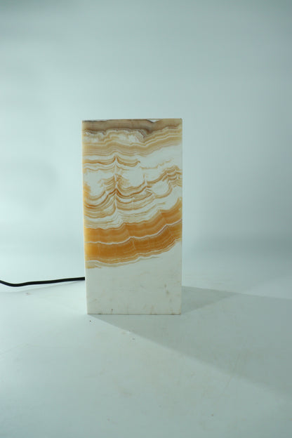 Onyx Lamp - Expert Supplier of Wholesale Crystals & Bulk Gemstones
