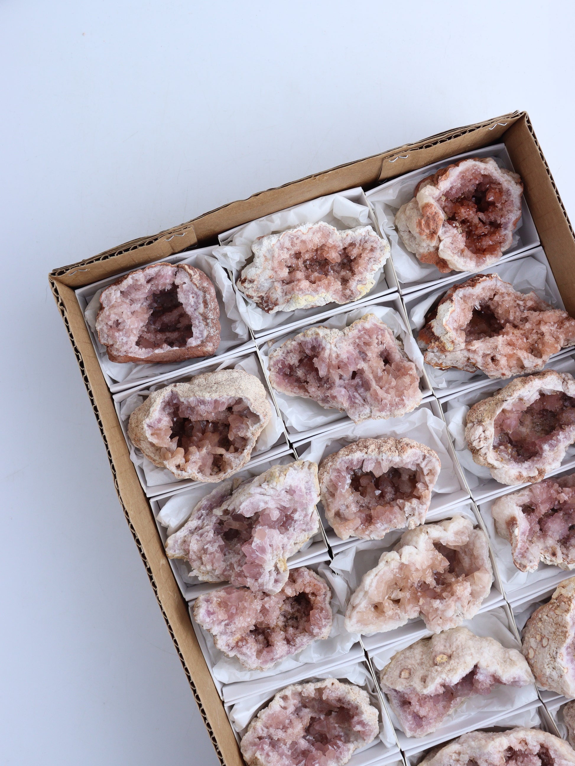 18 Piece Pink Amethyst Flat - Mi Esperanza Minerals