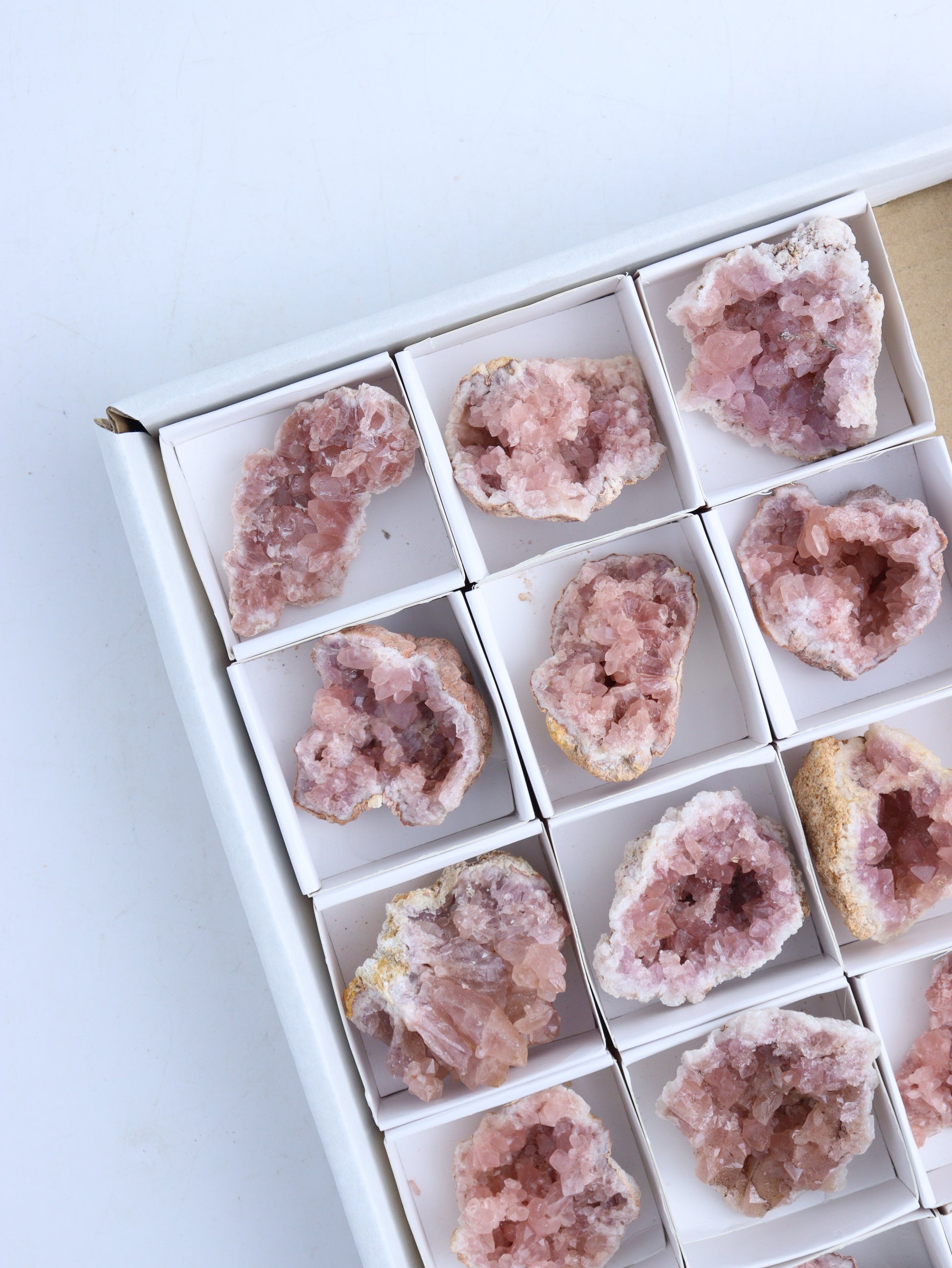 15 Piece Pink Amethyst Flat - Mi Esperanza Minerals