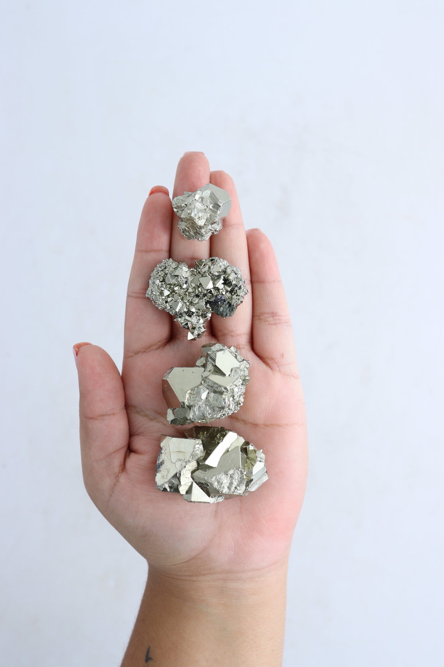 Pyrite Flat - Expert Supplier of Wholesale Crystals & Bulk Gemstones