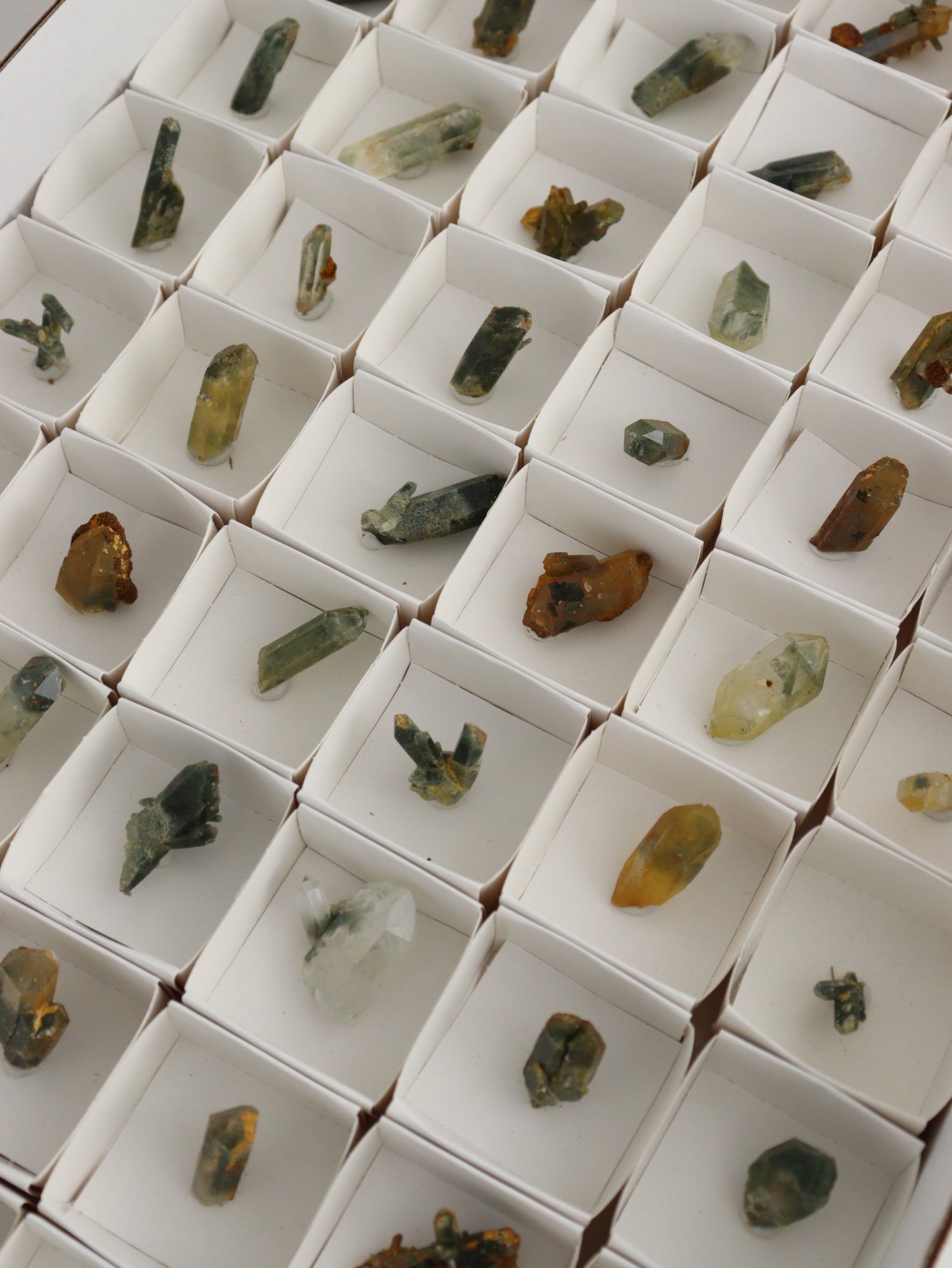 Swiss Quartz with Chloride - Expert Wholesale and Supplier of Wholesale Crystals & Bulk Gemstones, ["flats","quartz"]