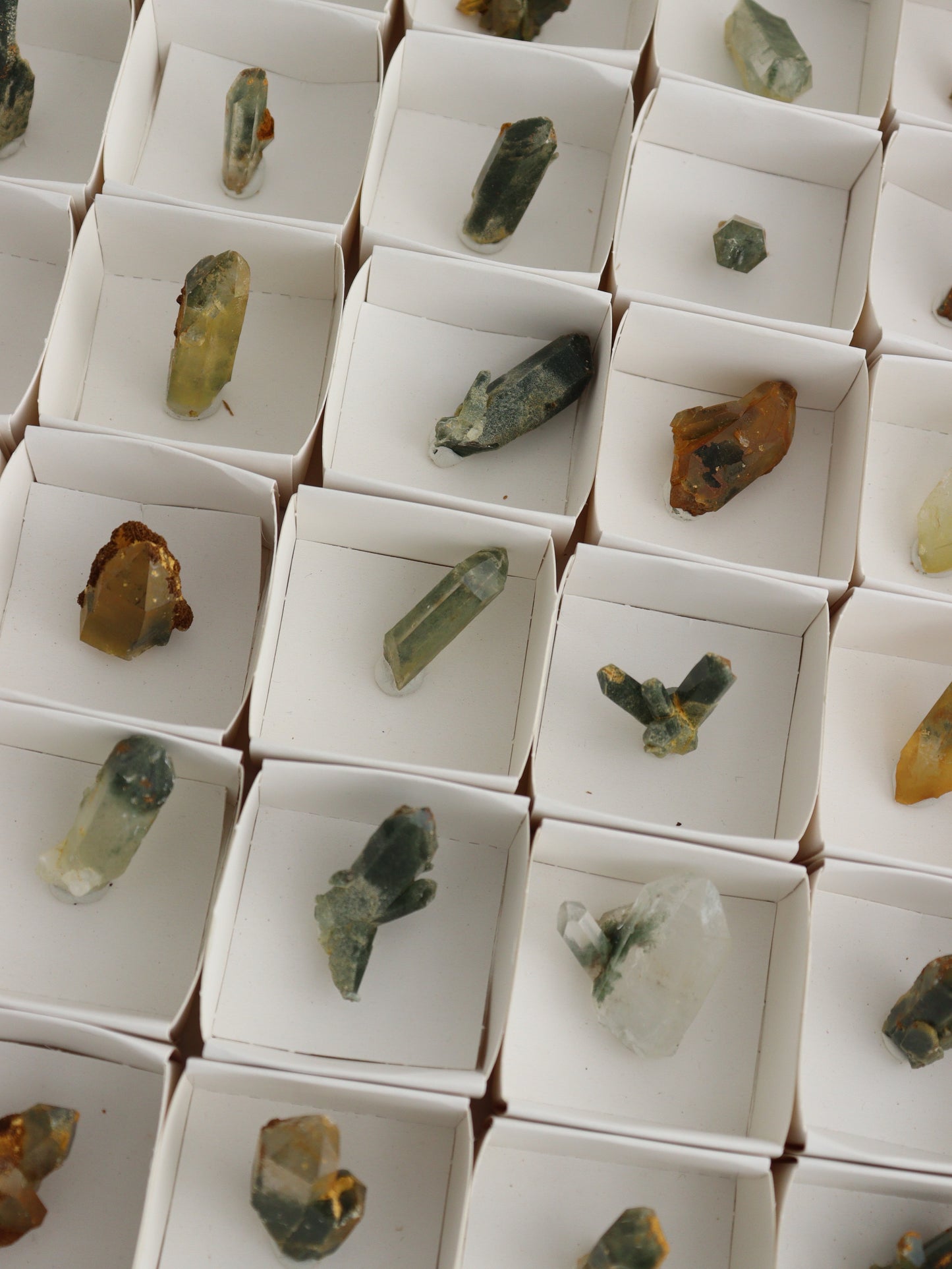 Swiss Quartz with Chloride - Expert Wholesale and Supplier of Wholesale Crystals & Bulk Gemstones, ["flats","quartz"]