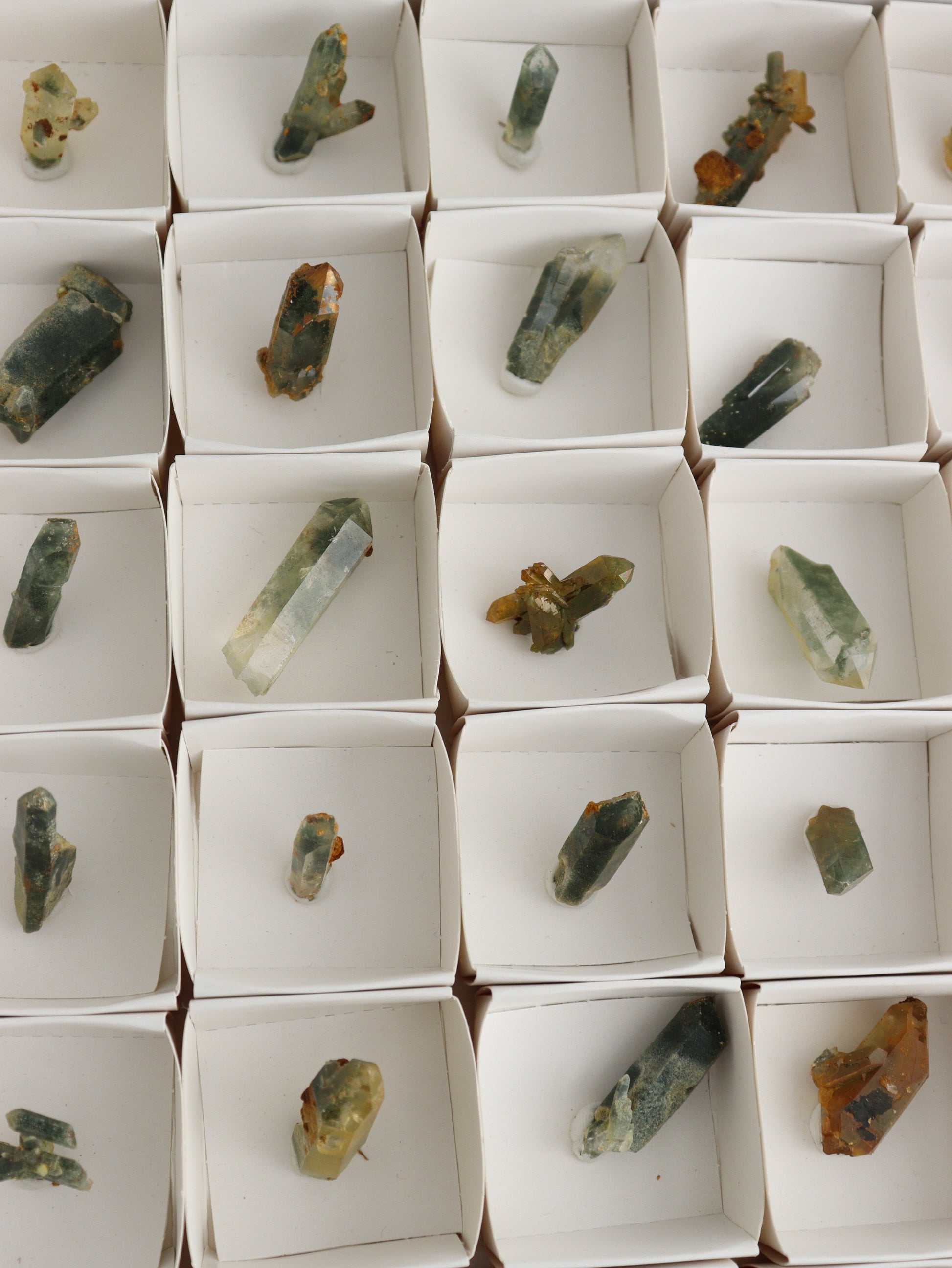 Swiss Quartz with Chloride - Expert Wholesale and Supplier of Wholesale Crystals & Bulk Gemstones, ["flats","quartz"]
