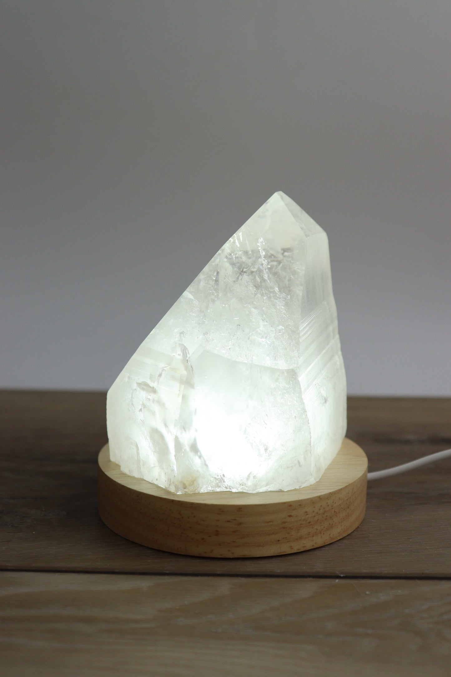 Quartz Towers With LED Lamp - Expert Supplier of Wholesale Crystals & Bulk Gemstones