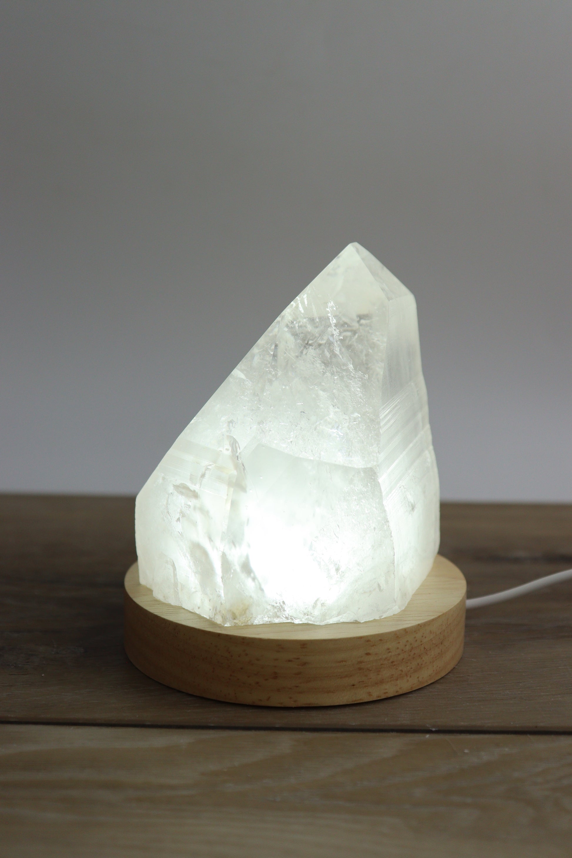 Quartz Towers With LED Lamp - Expert Supplier of Wholesale Crystals & Bulk Gemstones