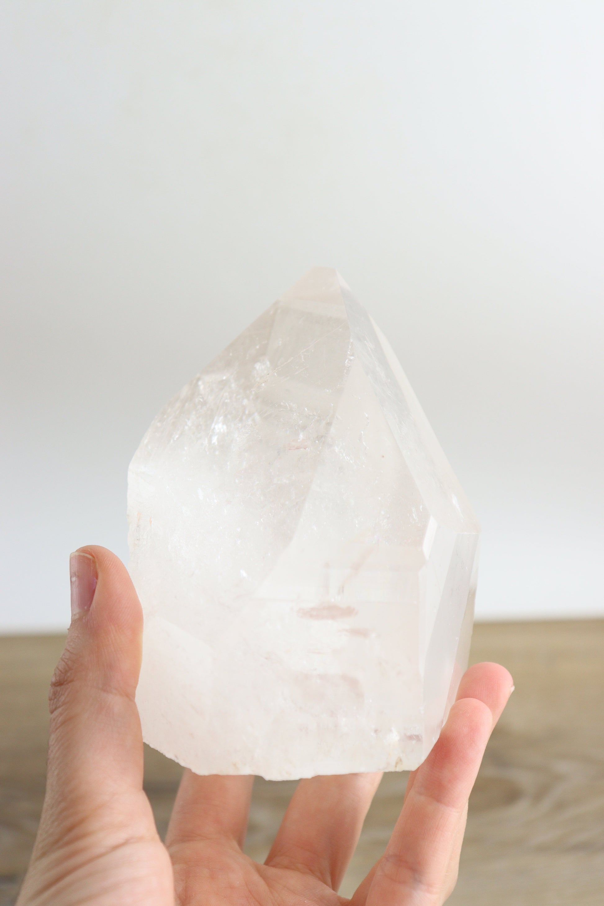 Quartz Towers With LED Lamp - Expert Supplier of Wholesale Crystals & Bulk Gemstones