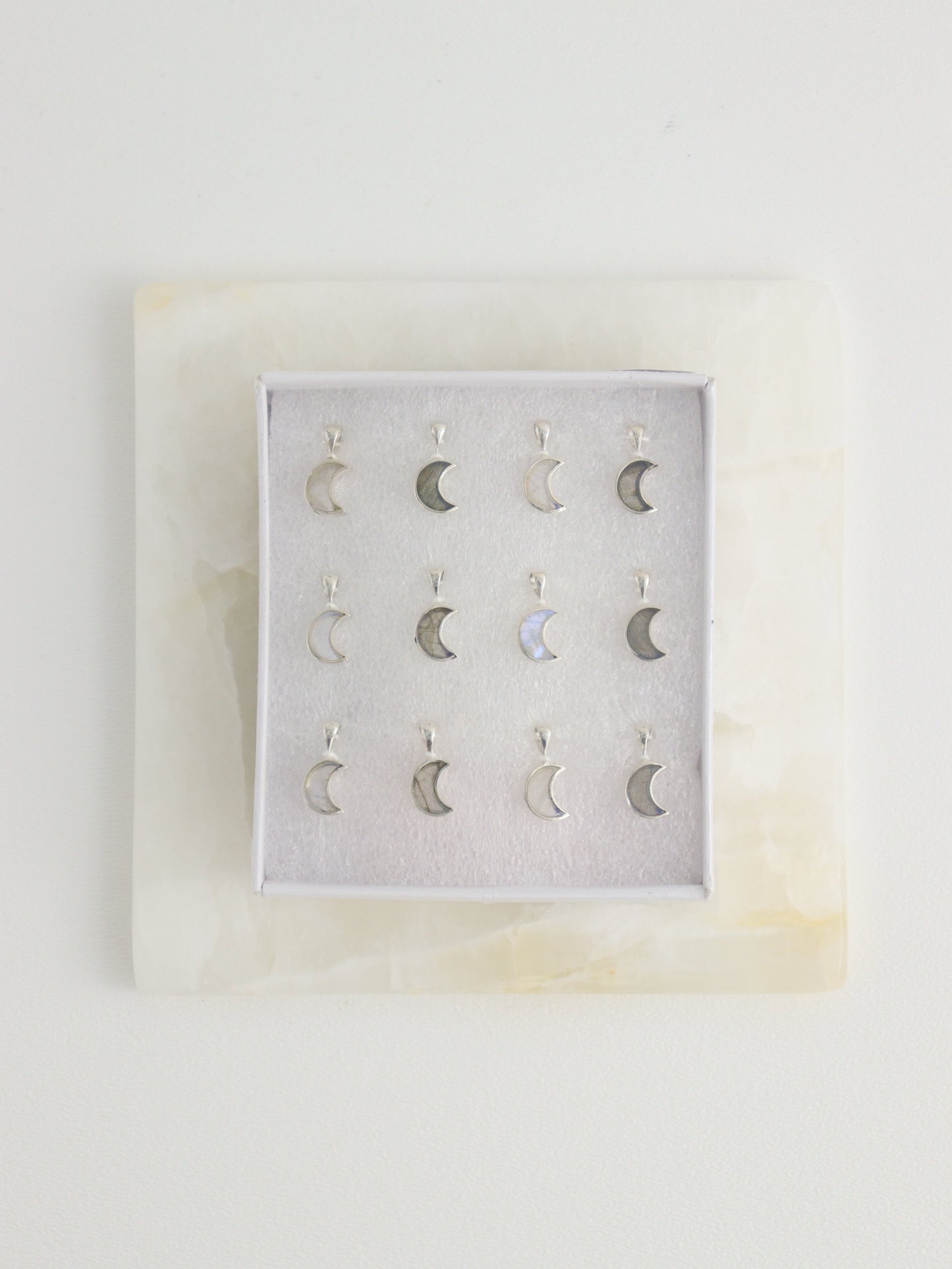 Sterling Silver Rainbow Moonstone Pendants - Expert Wholesale and Supplier of Wholesale Crystals & Bulk Gemstones, []
