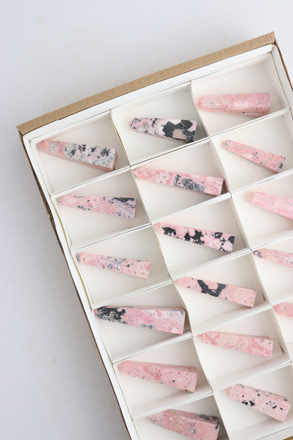 Rhodonite Towers Flat - Expert Supplier of Wholesale Crystals & Bulk Gemstones