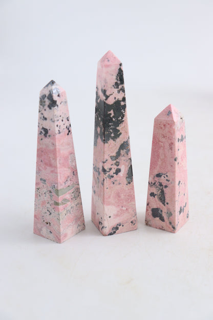 Rhodonite Towers - Expert Supplier of Wholesale Crystals & Bulk Gemstones