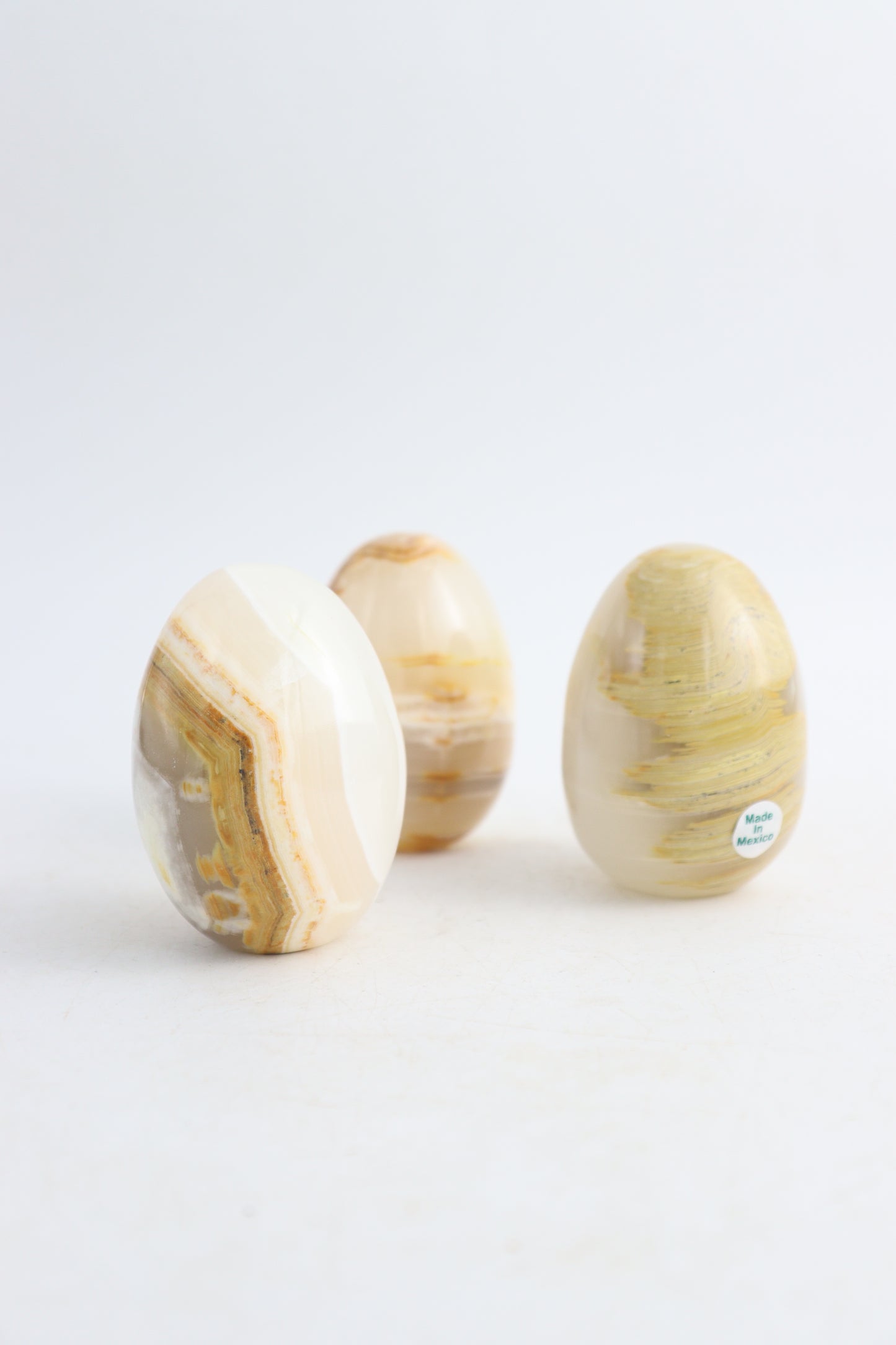 One - Standing Onyx Egg - Expert Wholesale and Supplier of Wholesale Crystals & Bulk Gemstones, ["Eggs","Mexico","onyx"]