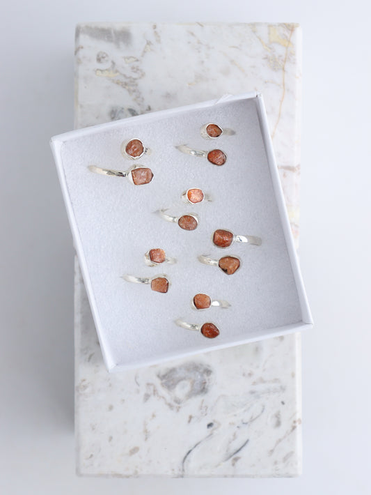 Sunstone Adjustable Rings Box of 6 - Mi Esperanza Minerals