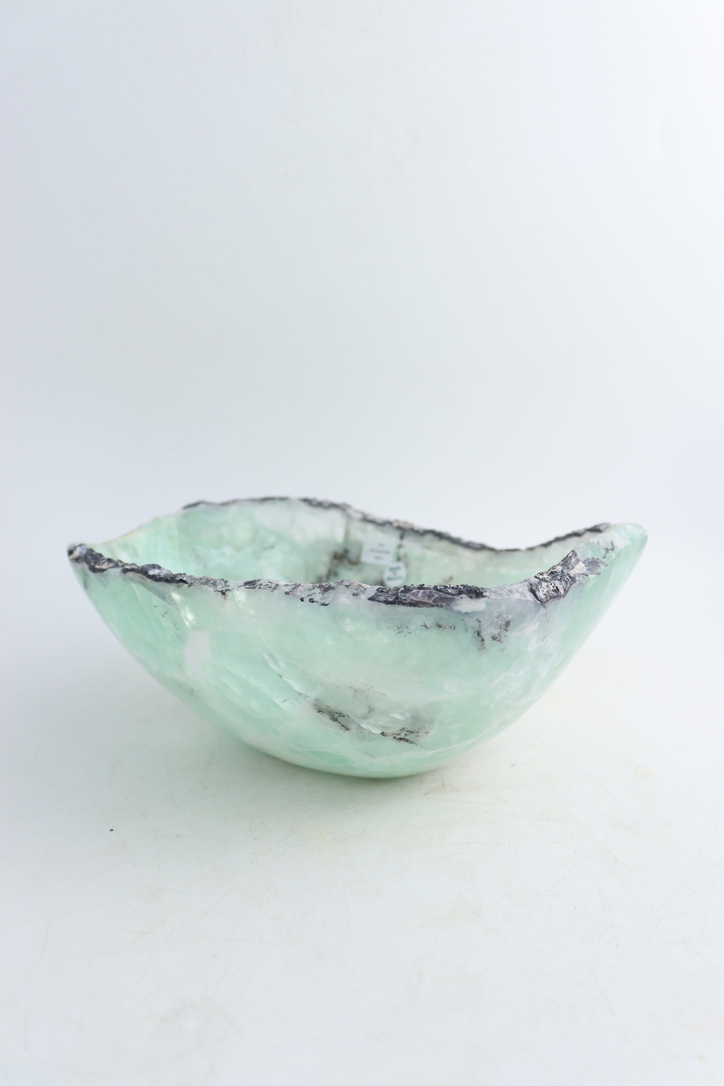 Fluorite Bowl - Expert Supplier of Wholesale Crystals & Bulk Gemstones
