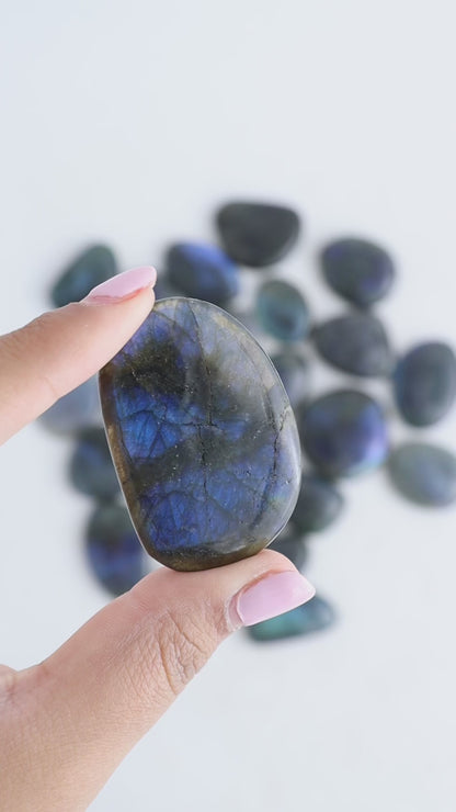 1/2kg Labradorite Blue Flat Stone