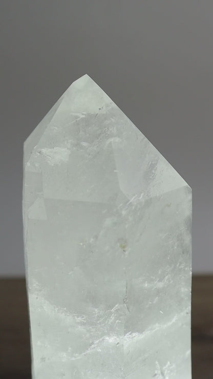 Quartz Tower With LED Lamp