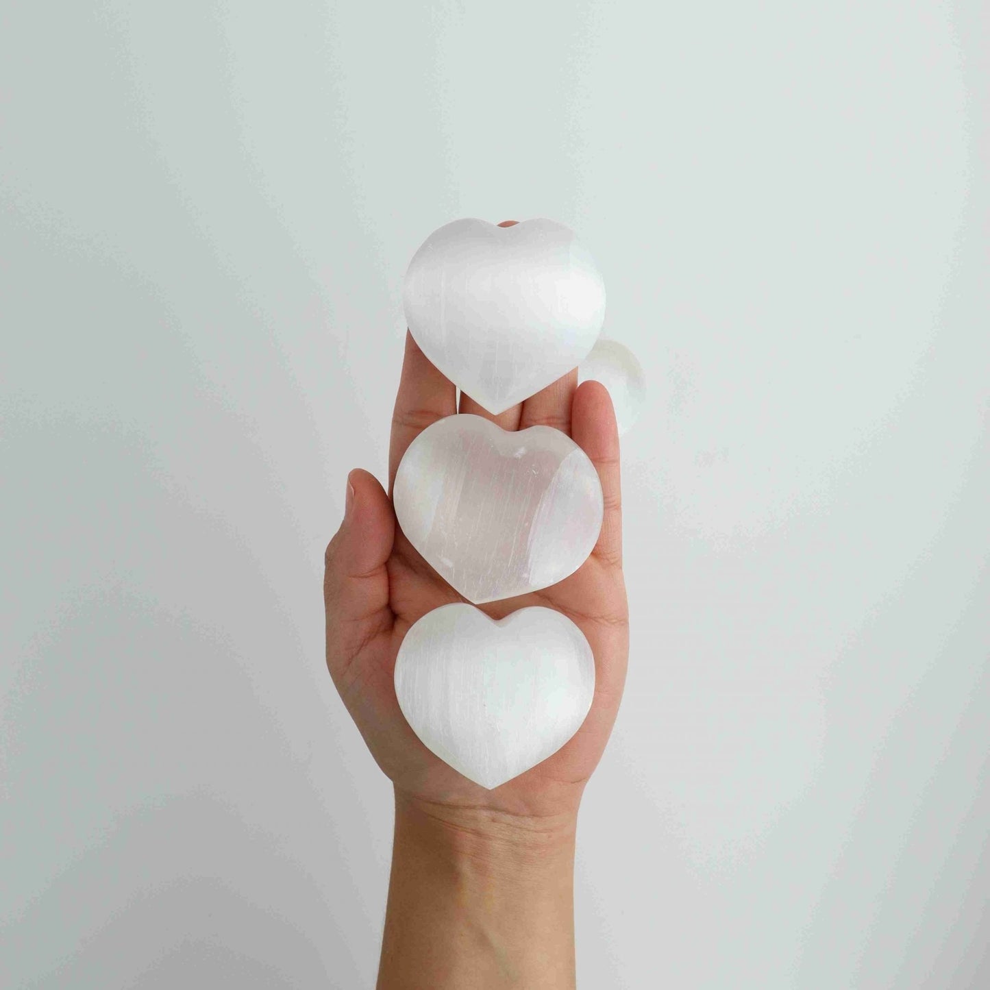 ONE Selenite/Satin Spar Heart - Expert Supplier of Wholesale Crystals & Bulk Gemstones