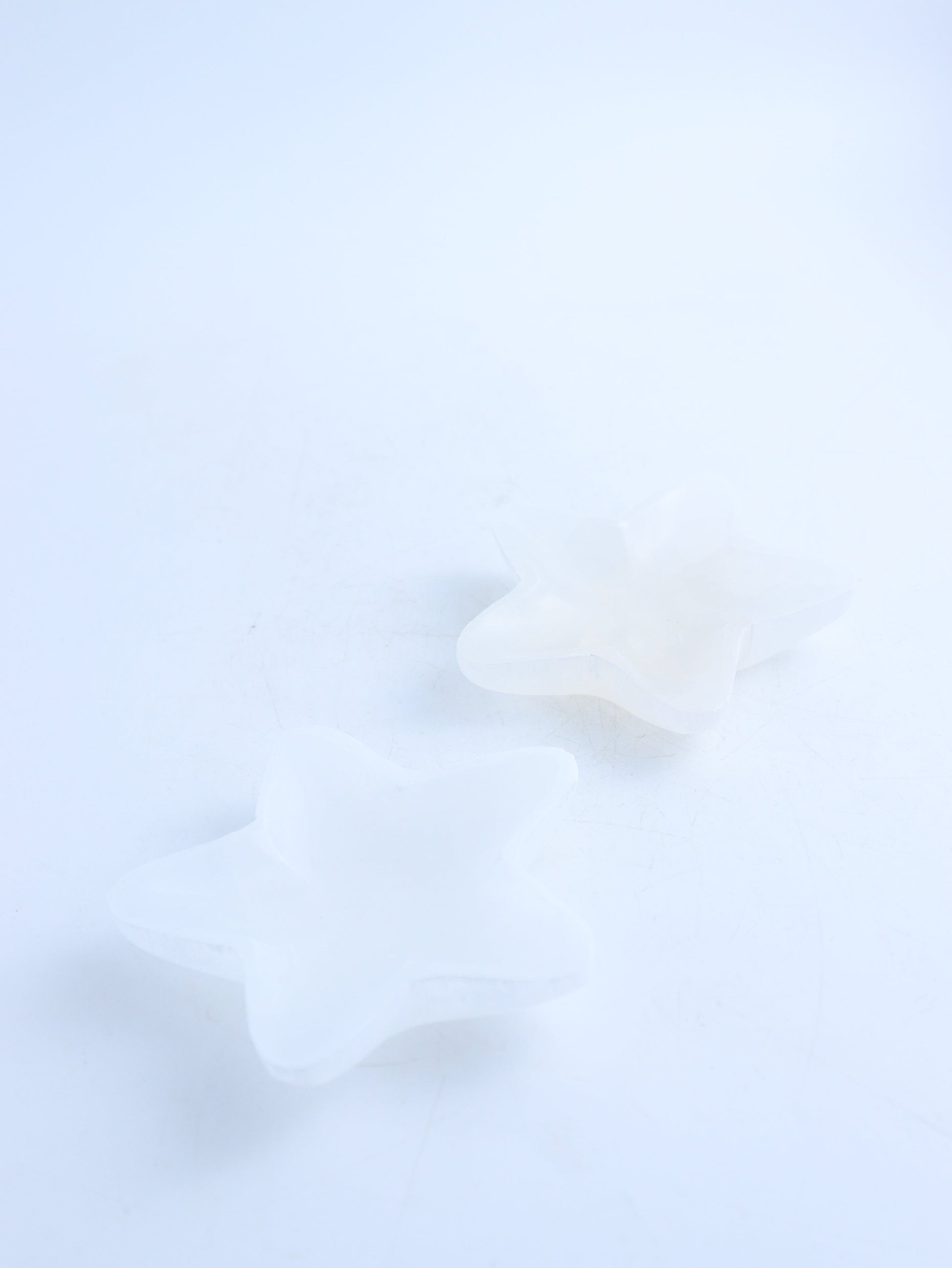 ONE Selenite/Satin Spar Shallow Star Bowl - Expert Wholesale and Supplier of Wholesale Crystals & Bulk Gemstones, ["Bowls","Morocco","Selenite"]