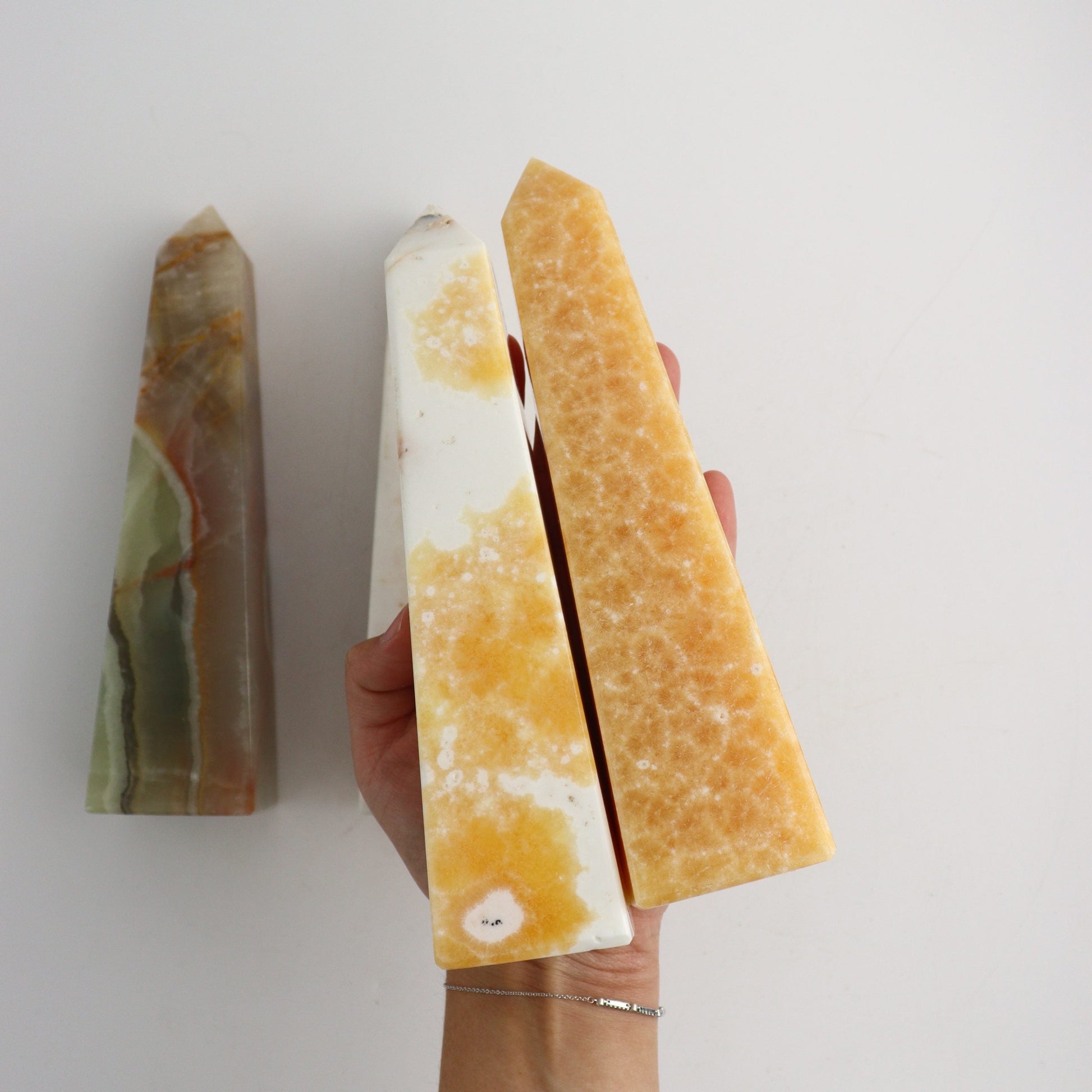 Mixed Onyx Towers - Expert Wholesale and Supplier of Wholesale Crystals & Bulk Gemstones, ["Mexico","Onyx","Towers"]