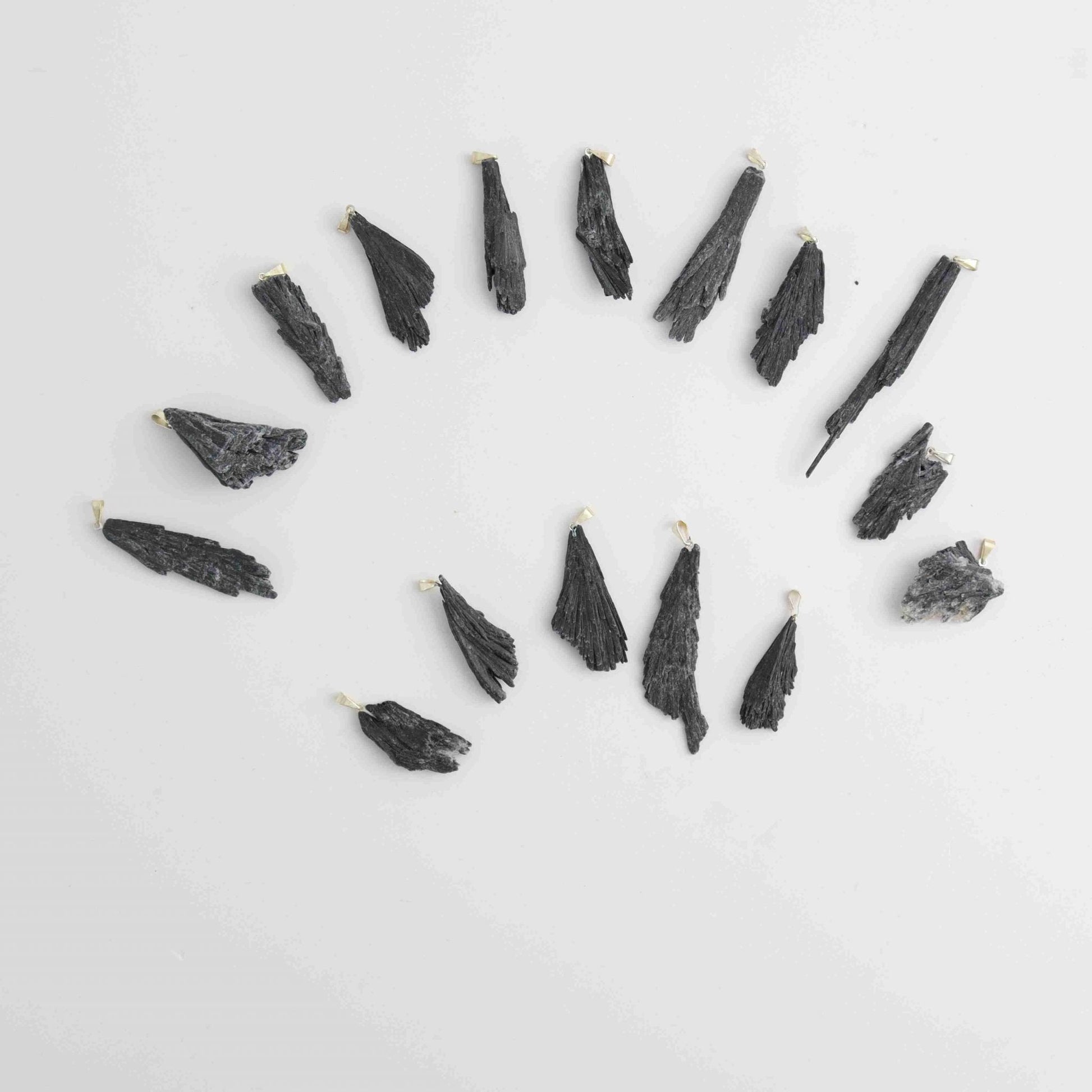 ONE Black Kyanite Pendant - Expert Wholesale and Supplier of Wholesale Crystals & Bulk Gemstones, ["Brazil","Jewelry","Kyanite"]
